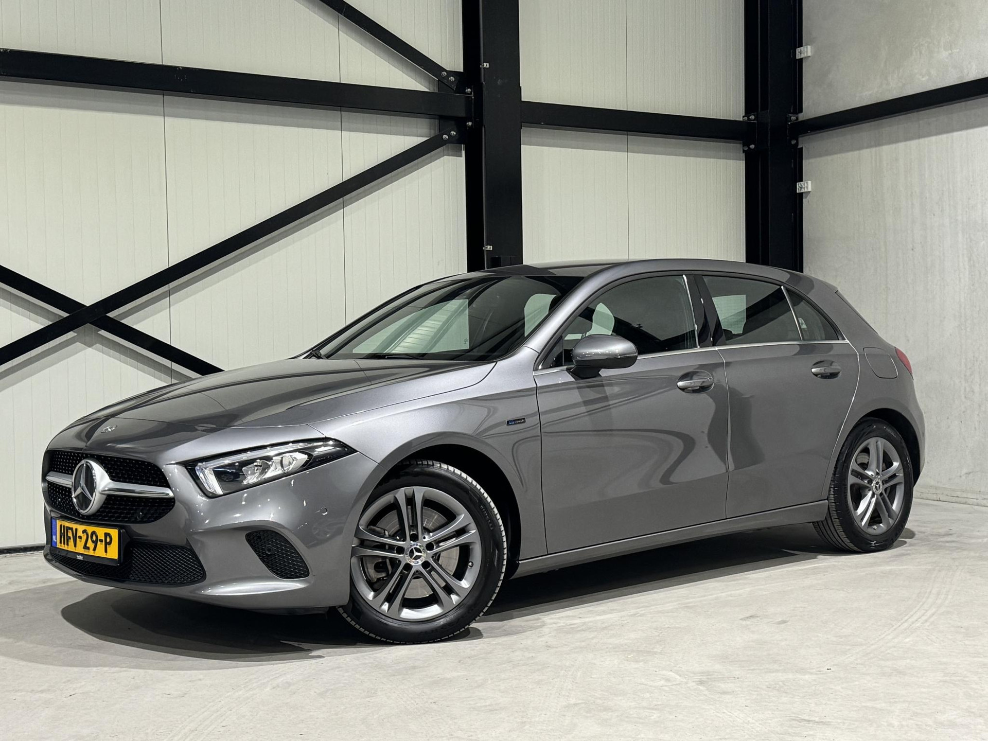 Mercedes-Benz A-Klasse 250 e Advantage HFV29P