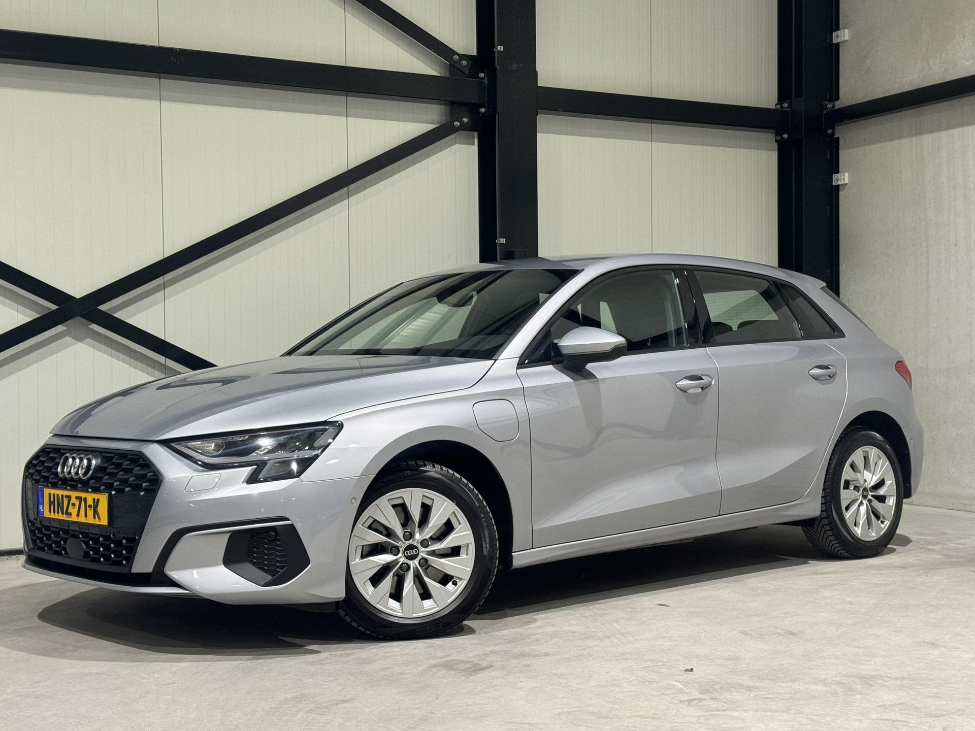Audi A3 Sportback 40 TFSI e Business HNZ71K