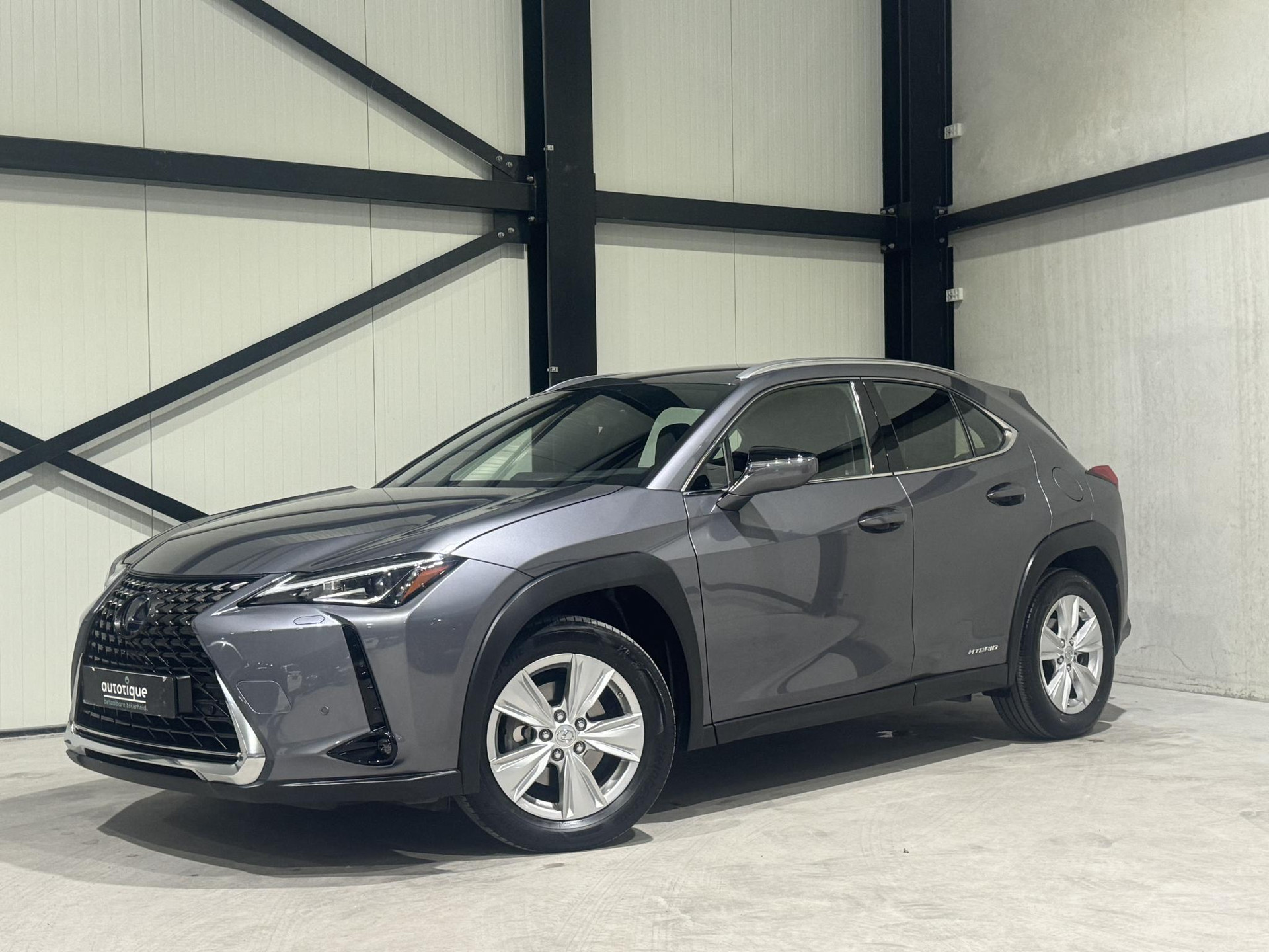 Lexus UX 250h Comfort Line 3407