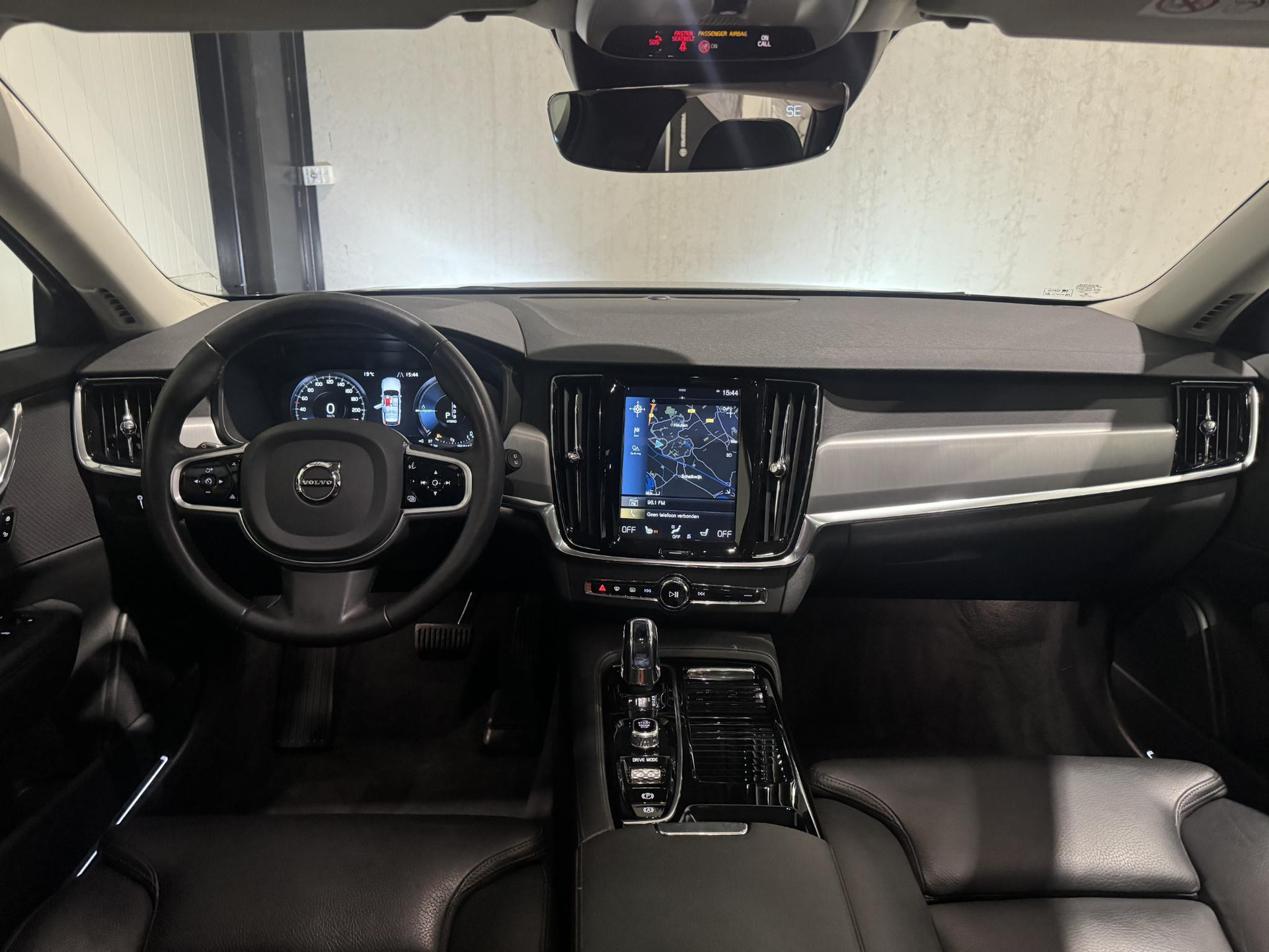 Volvo V90 2.0 T8 AWD Momentum HRF92F