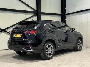 Lexus NX 300h AWD Luxury Line HRF95F