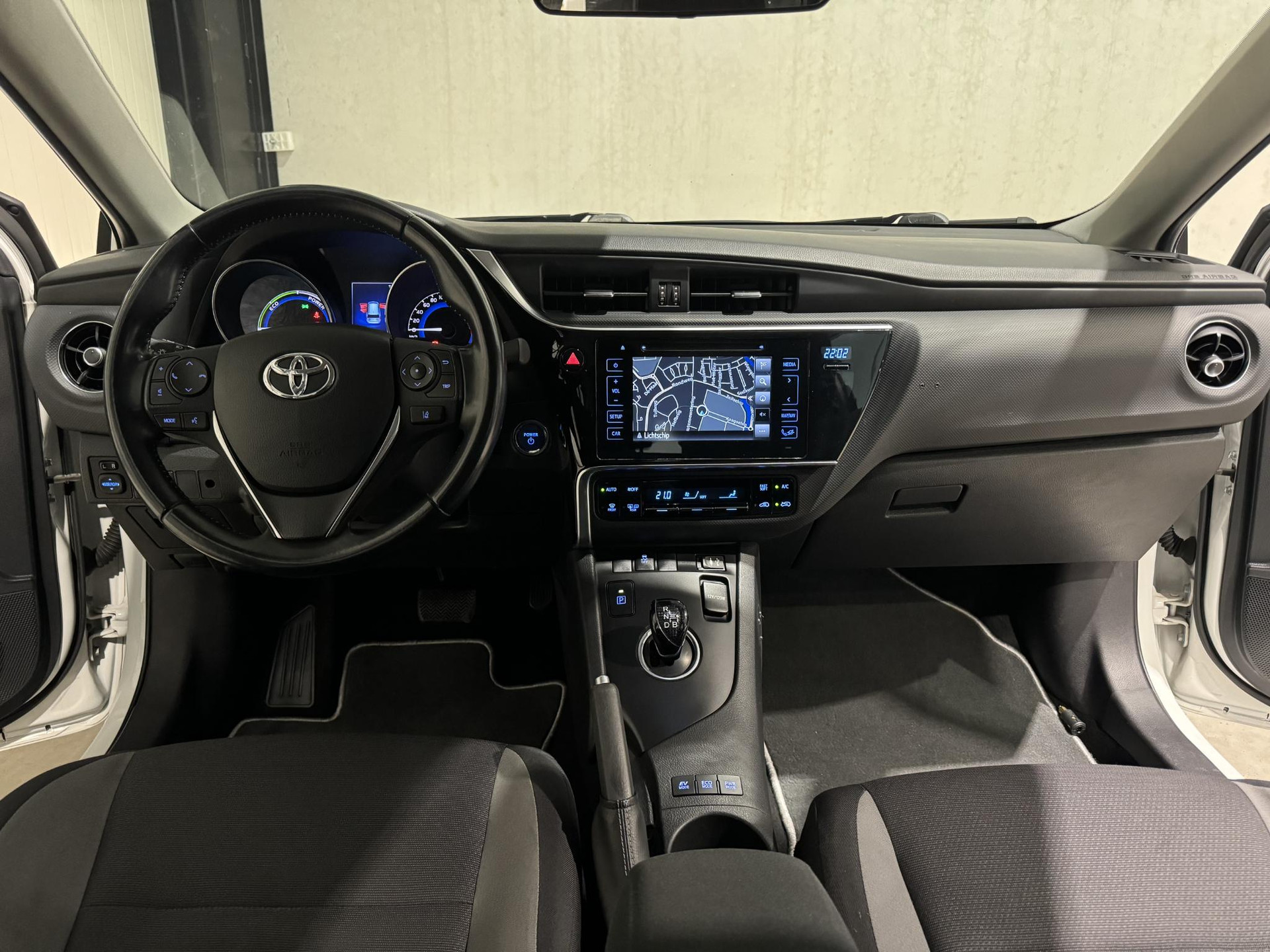 Toyota Auris Touring Sports 1.8 Hybrid Business HNZ70K
