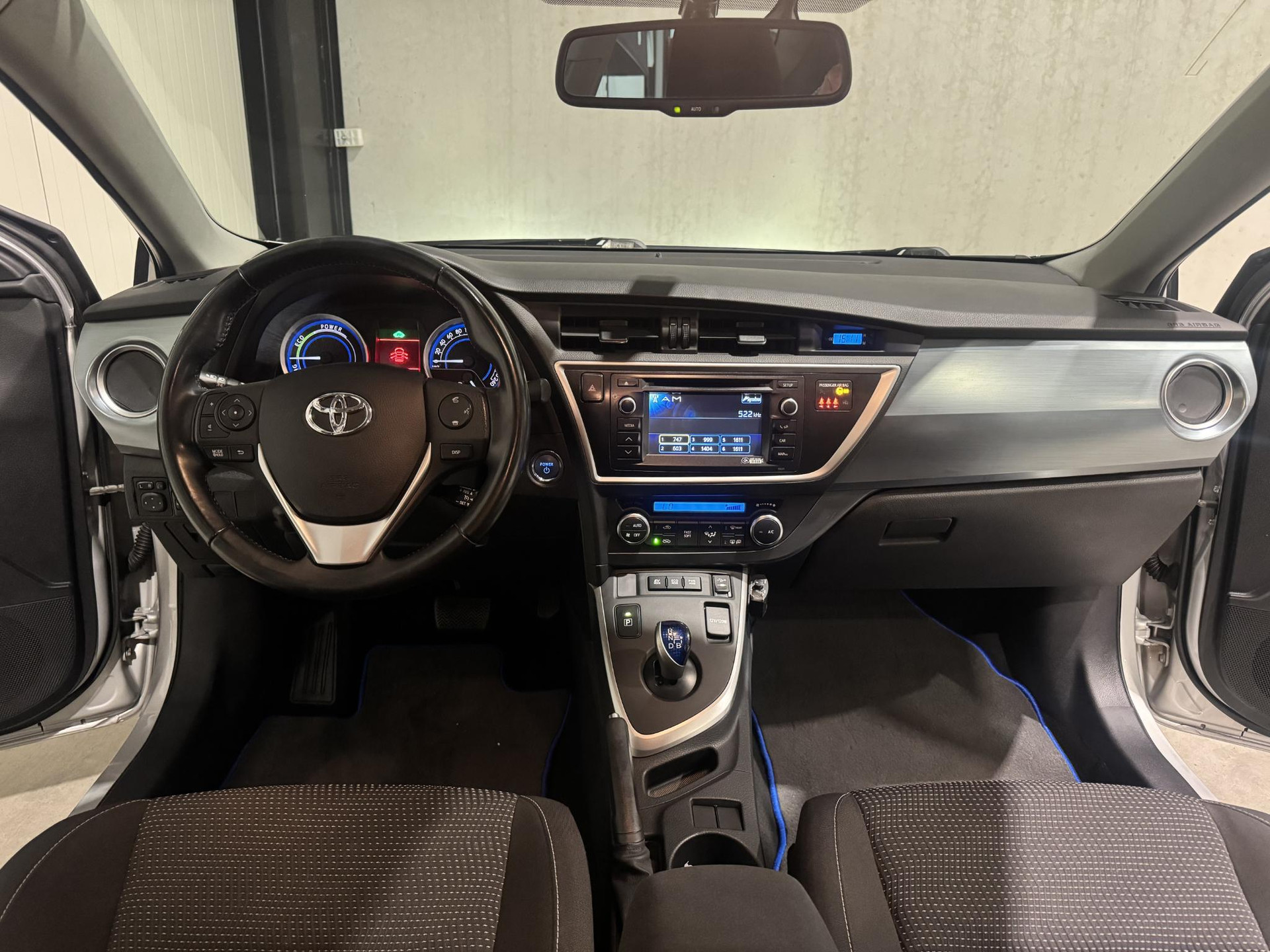 Toyota Auris 1.8 Hybrid Dynamic 7KKD99