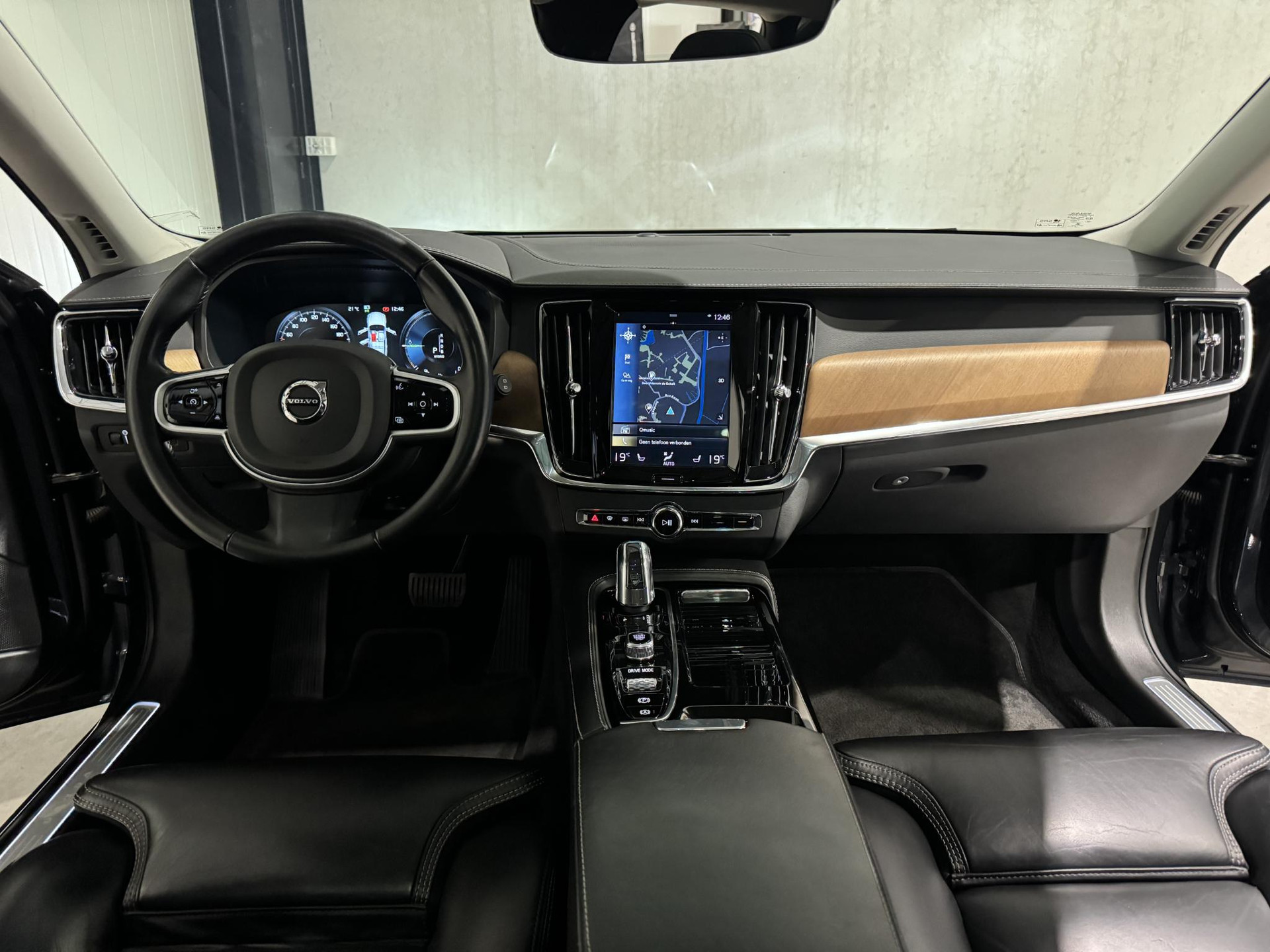 Volvo V90 2.0 T8 AWD Inscription HTL79G