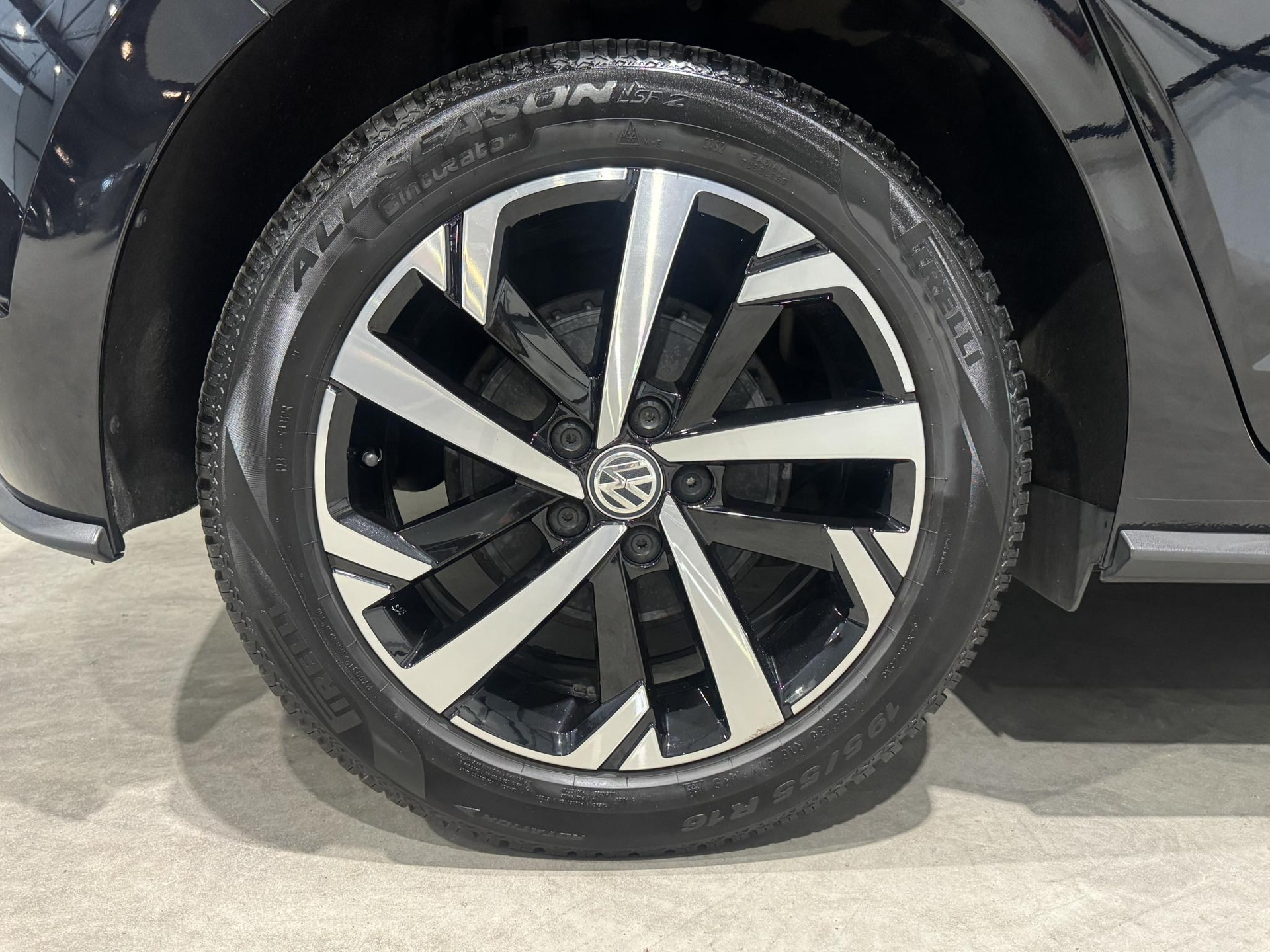 Volkswagen Polo 1.0 TSI R-LINE ZP677G