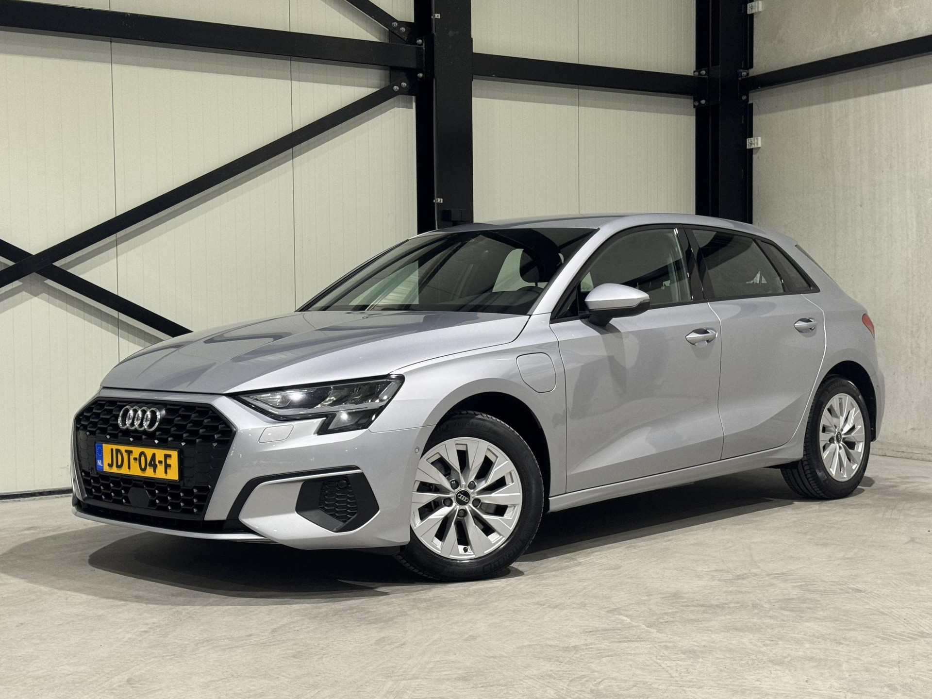 Audi A3 Sportback 40 TFSI e Edition JDT04F