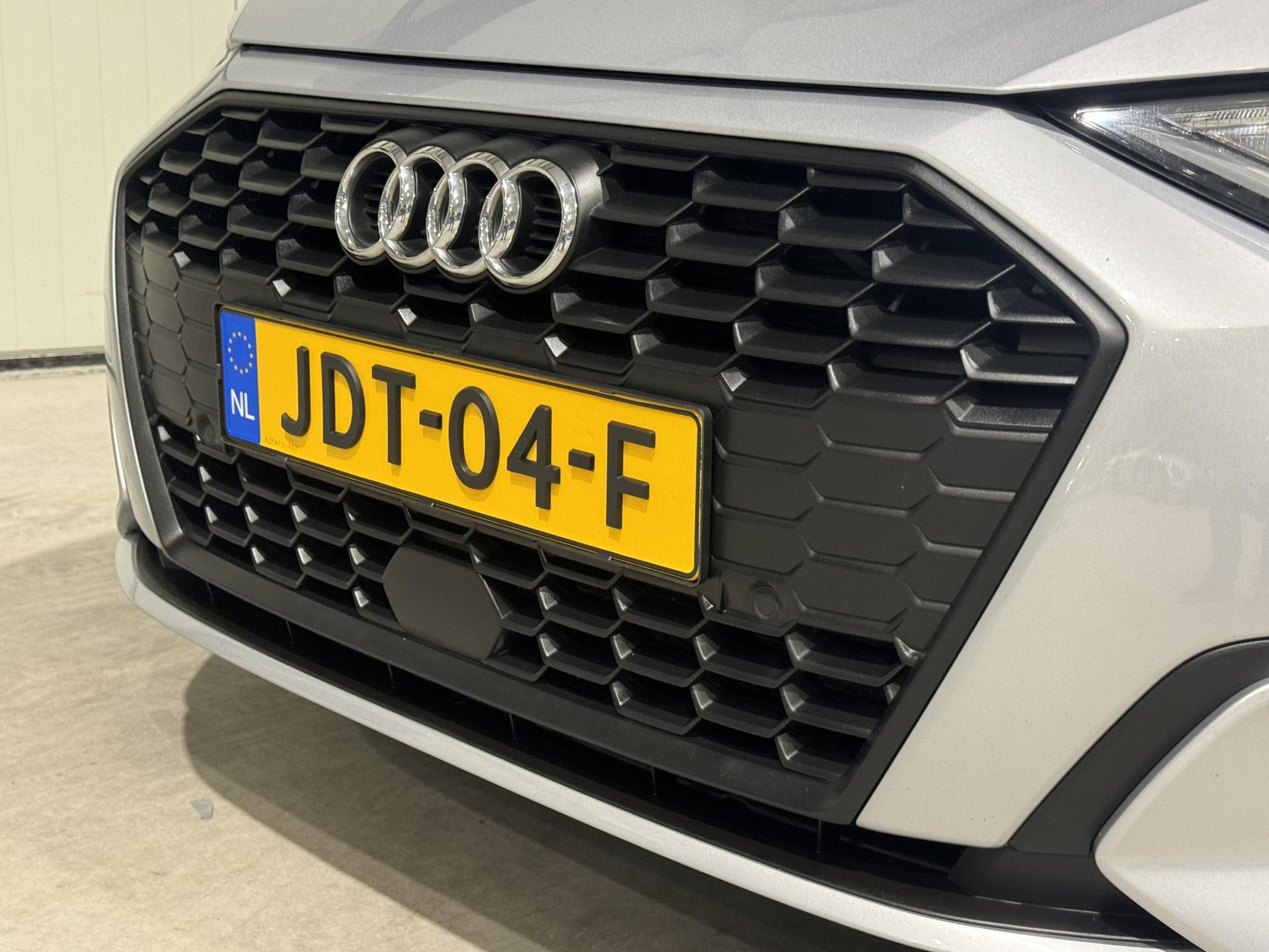 Audi A3 Sportback 40 TFSI e Edition JDT04F