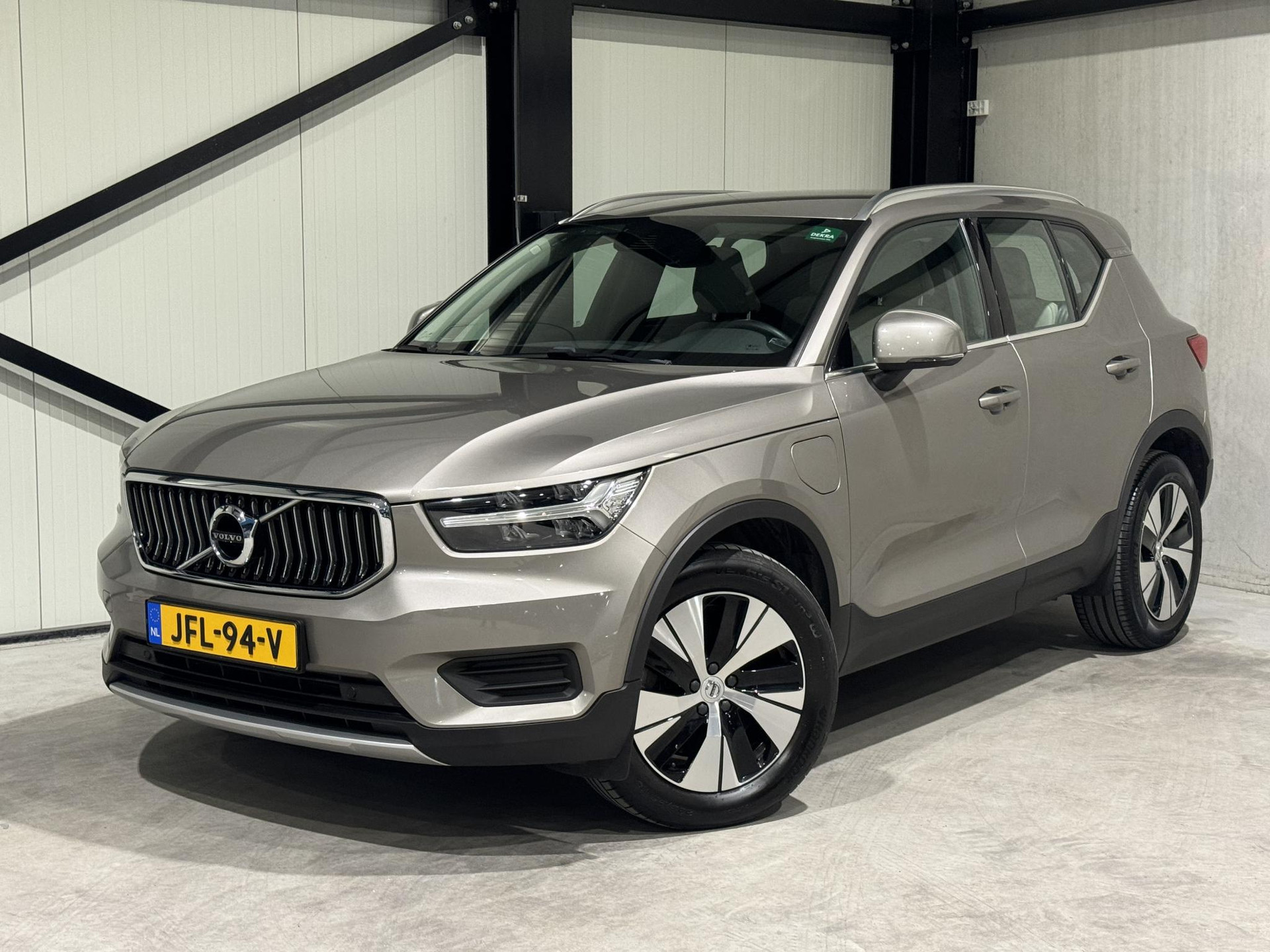Volvo XC40 1.5 T4 Recharge Inscription Expression JFL94V