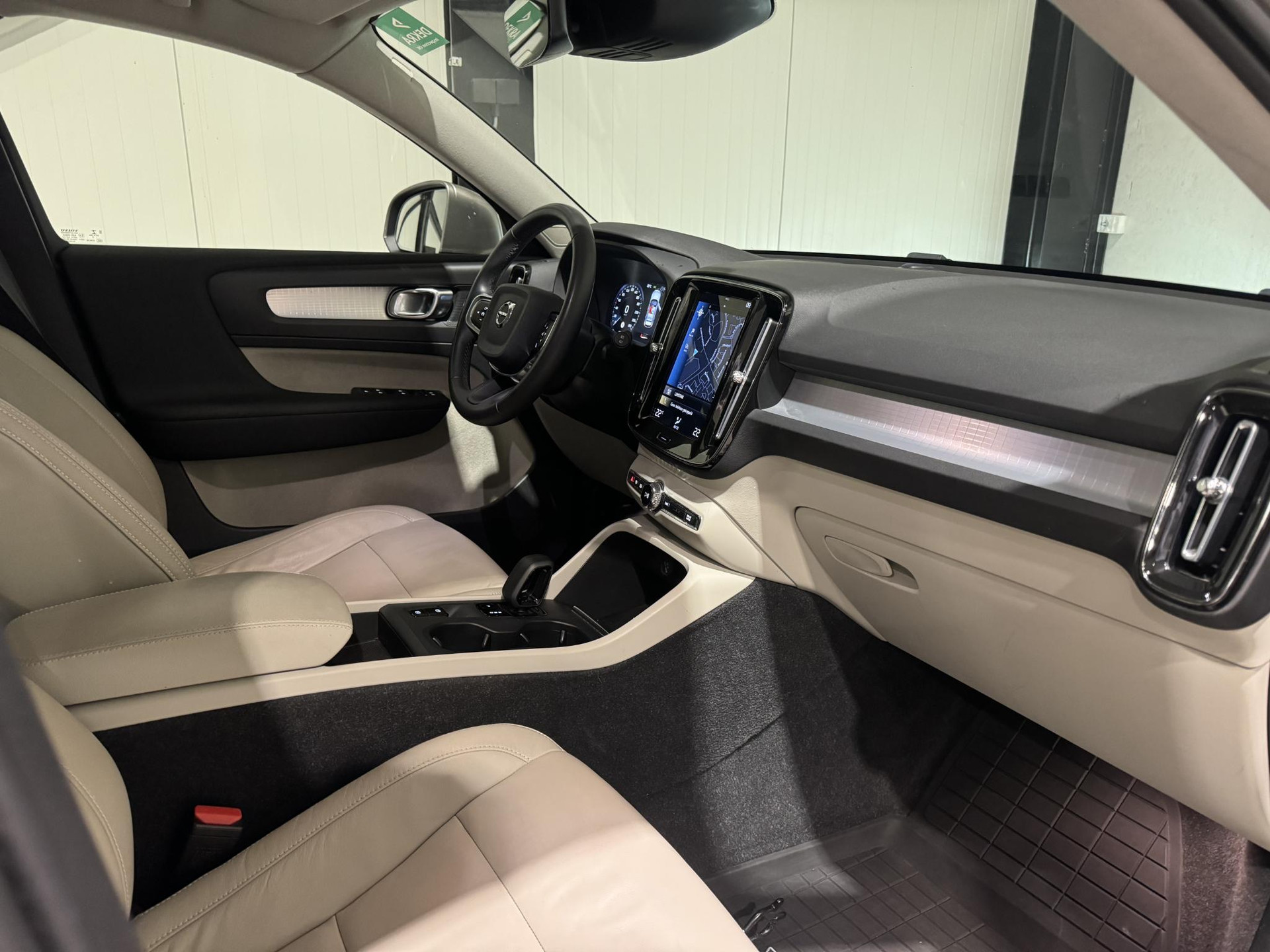 Volvo XC40 1.5 T4 Recharge Inscription Expression JFL94V