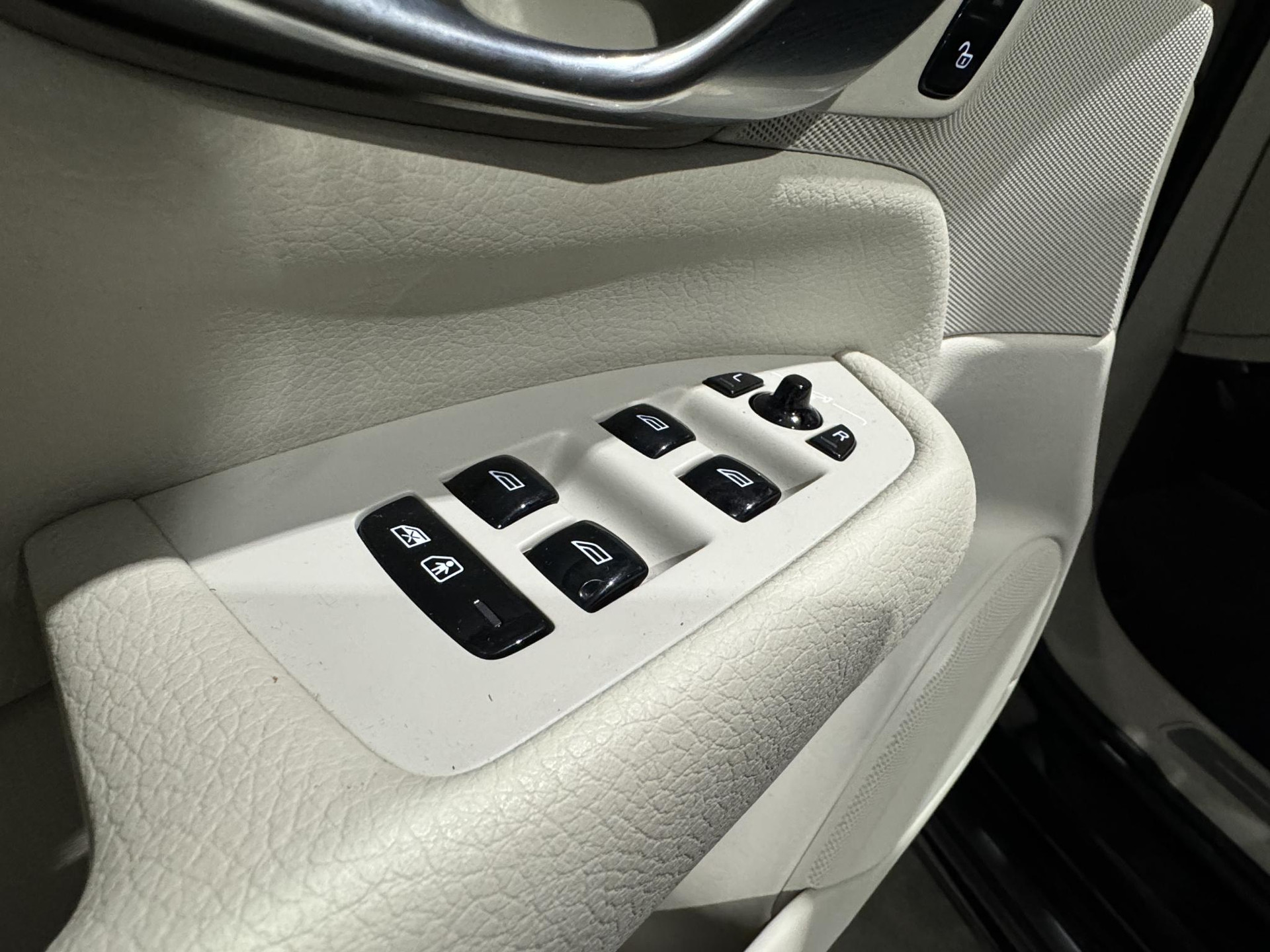 Volvo XC90 2.0 T8 Recharge AWD Inscription Expression JHS67F