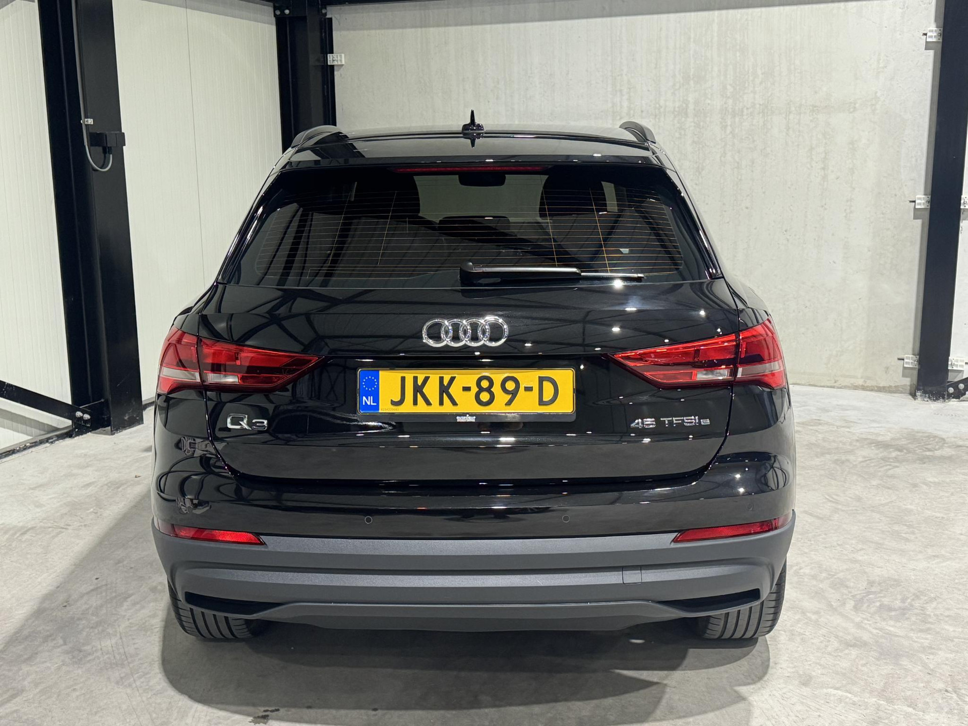 Audi Q3 45 TFSI e Business JKK89D