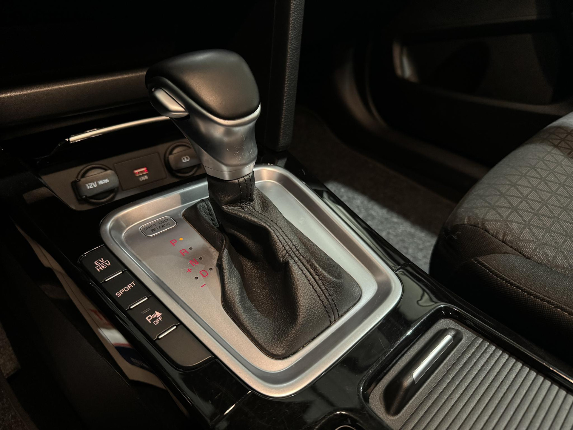 Kia Ceed Sportswagon 1.6 GDI PHEV BusinessLine JKK85D