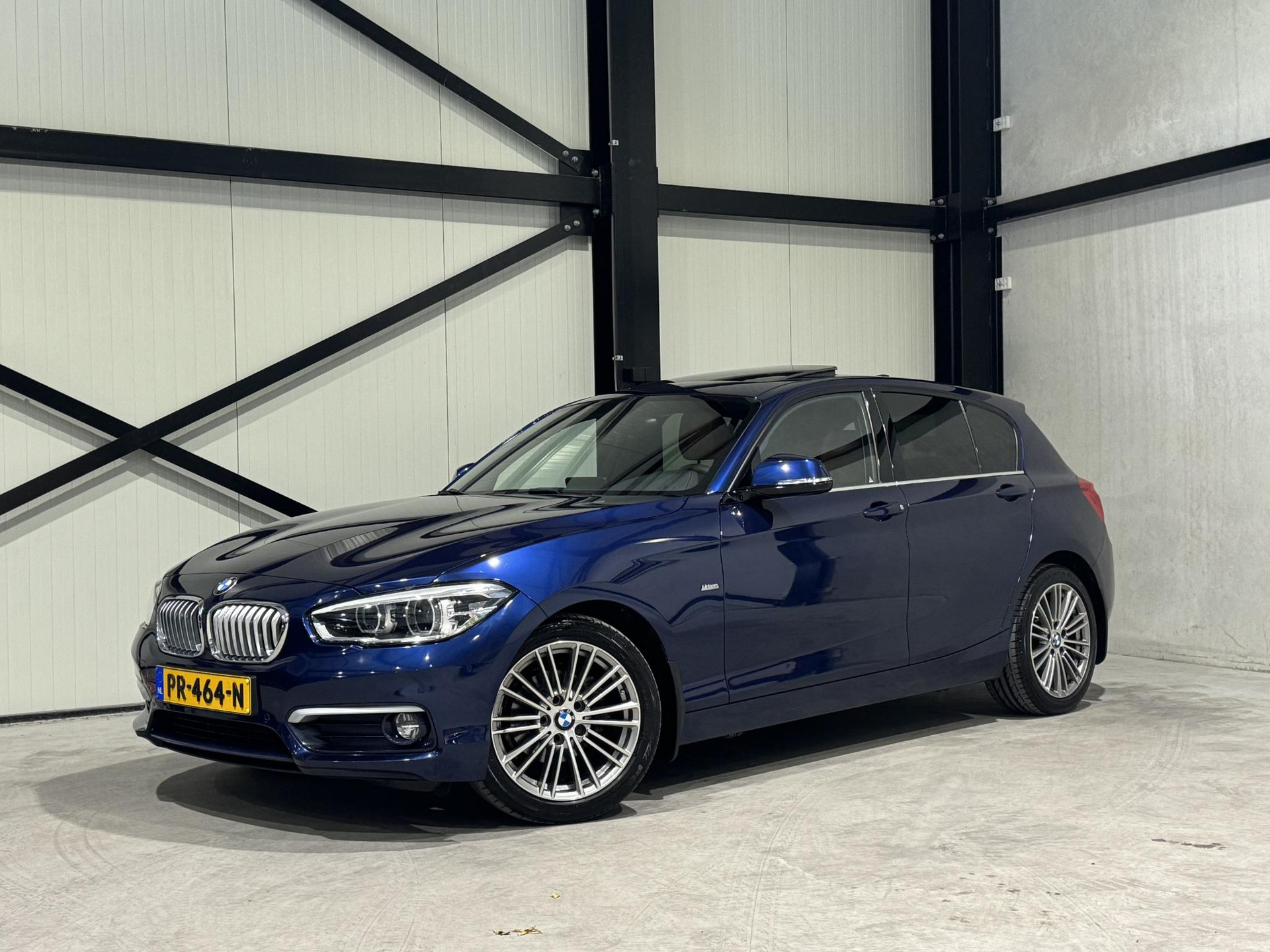 BMW 1-serie 118i High Executive PR464N