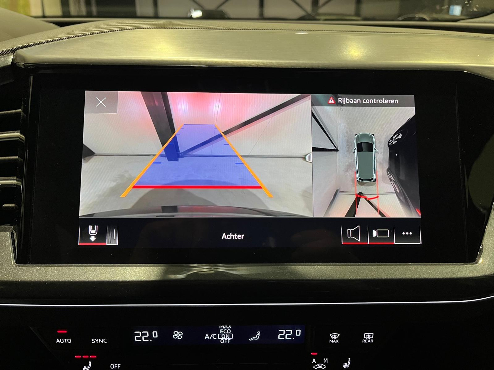 Audi Q4 e-tron 40 Launch edition S Competition 77 kWh GZG74P