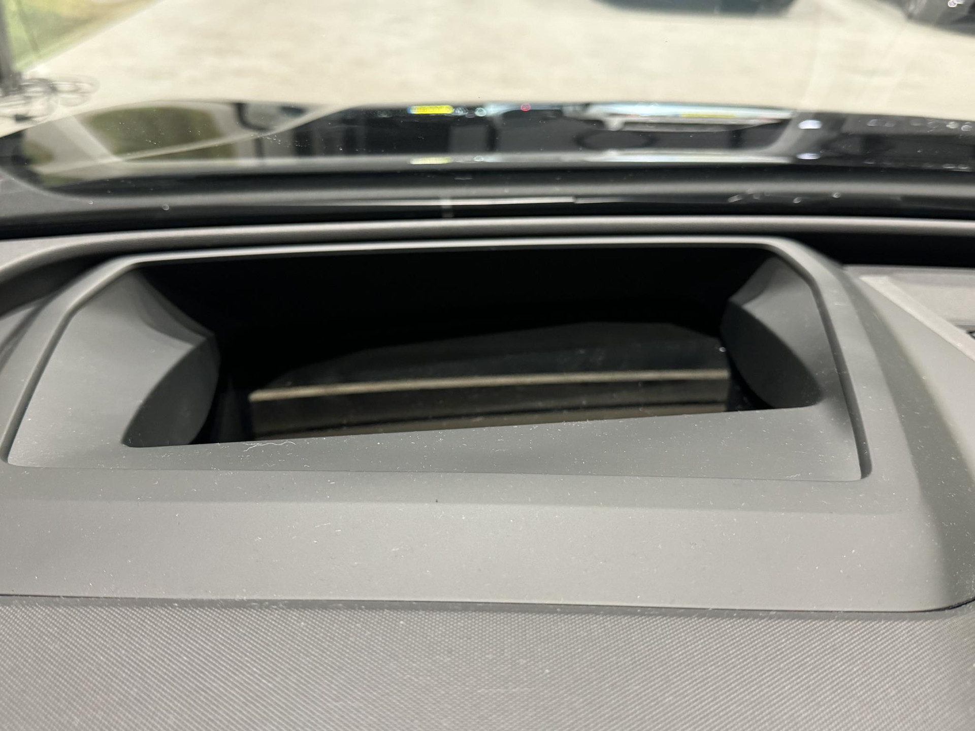 Audi Q4 e-tron 40 Launch edition S Competition 77 kWh GZG74P