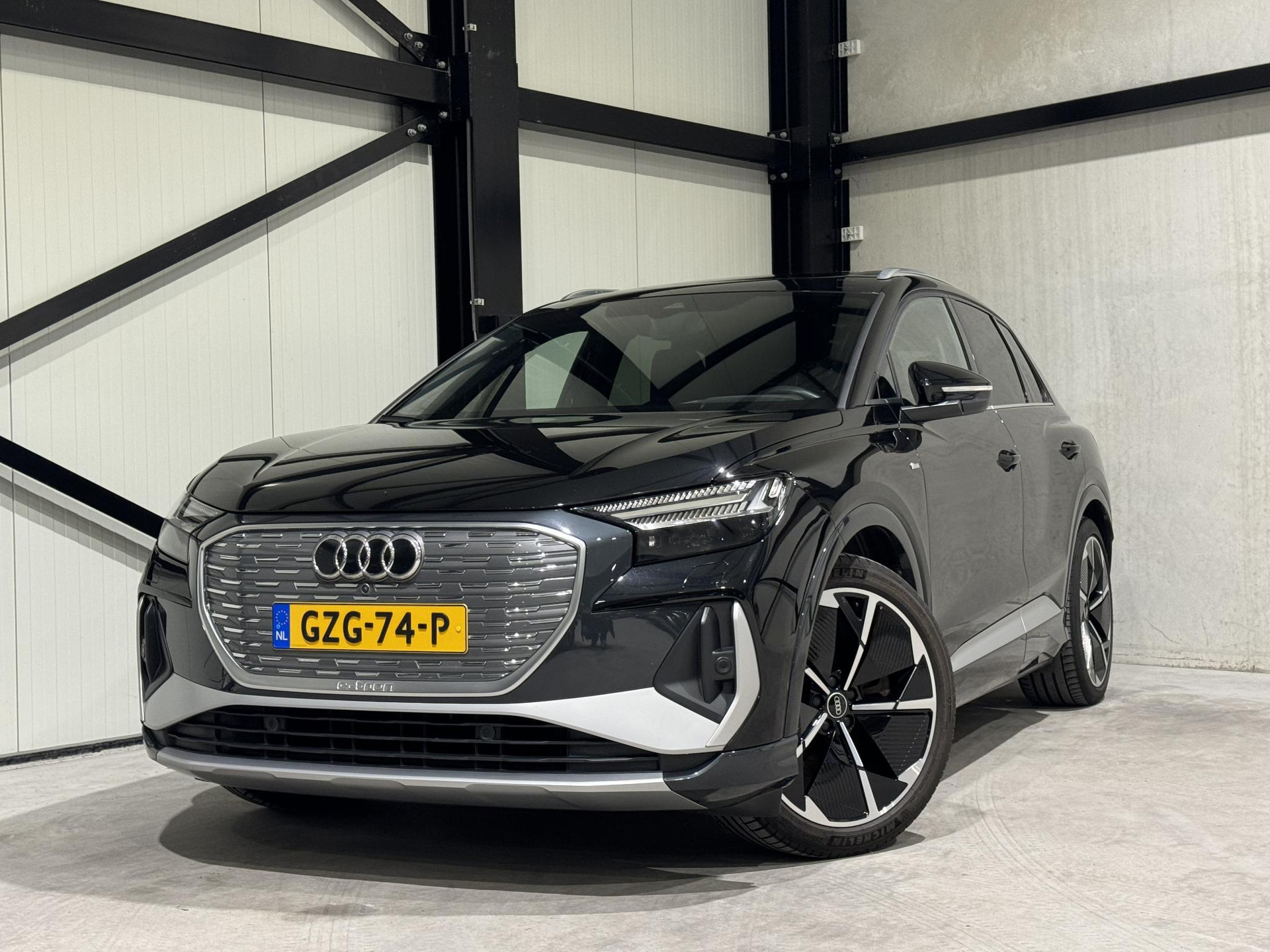 Audi Q4 e-tron 40 Launch edition S Competition 77 kWh GZG74P