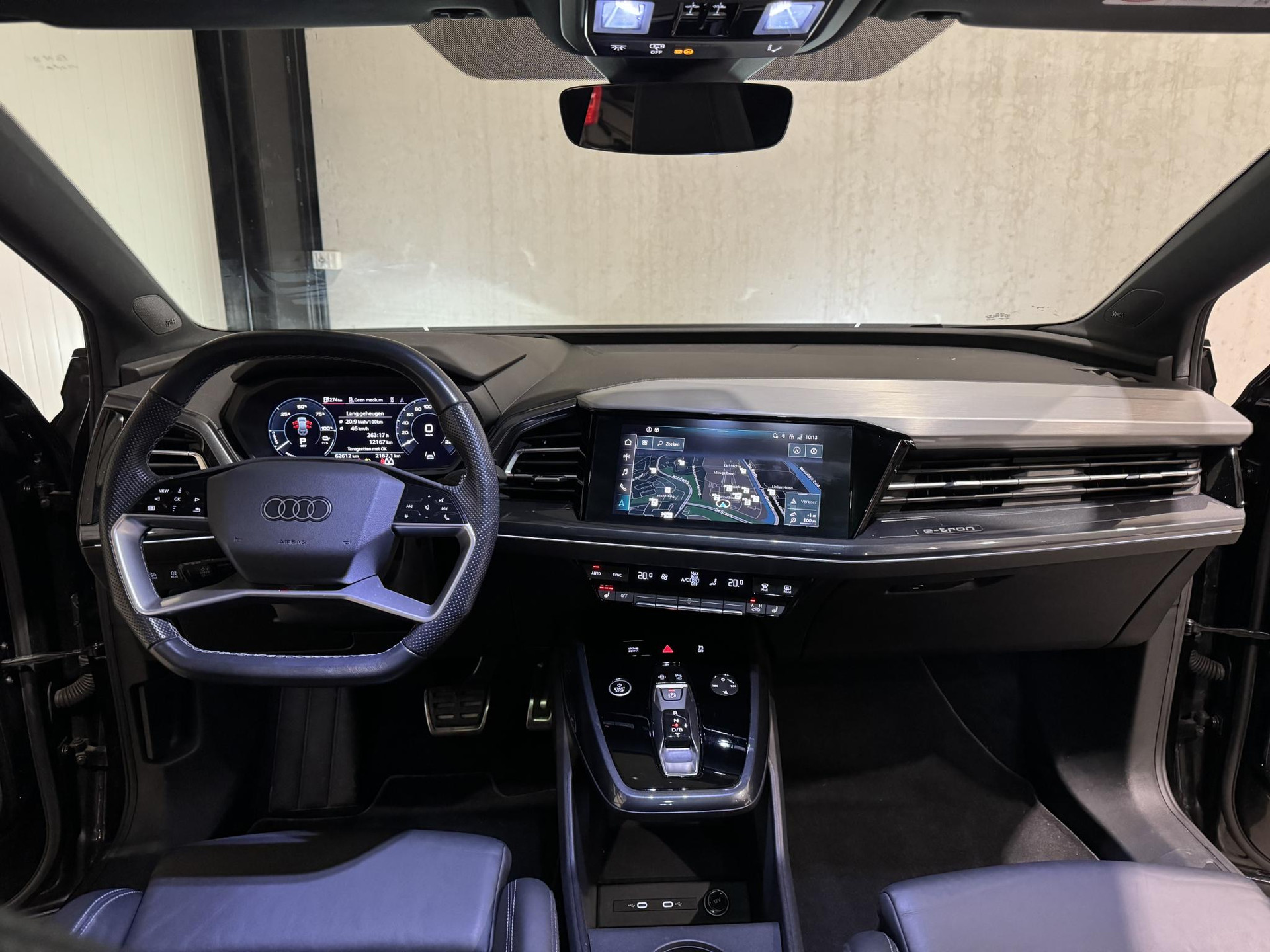 Audi Q4 e-tron 40 Launch edition S Competition 77 kWh GZG74P