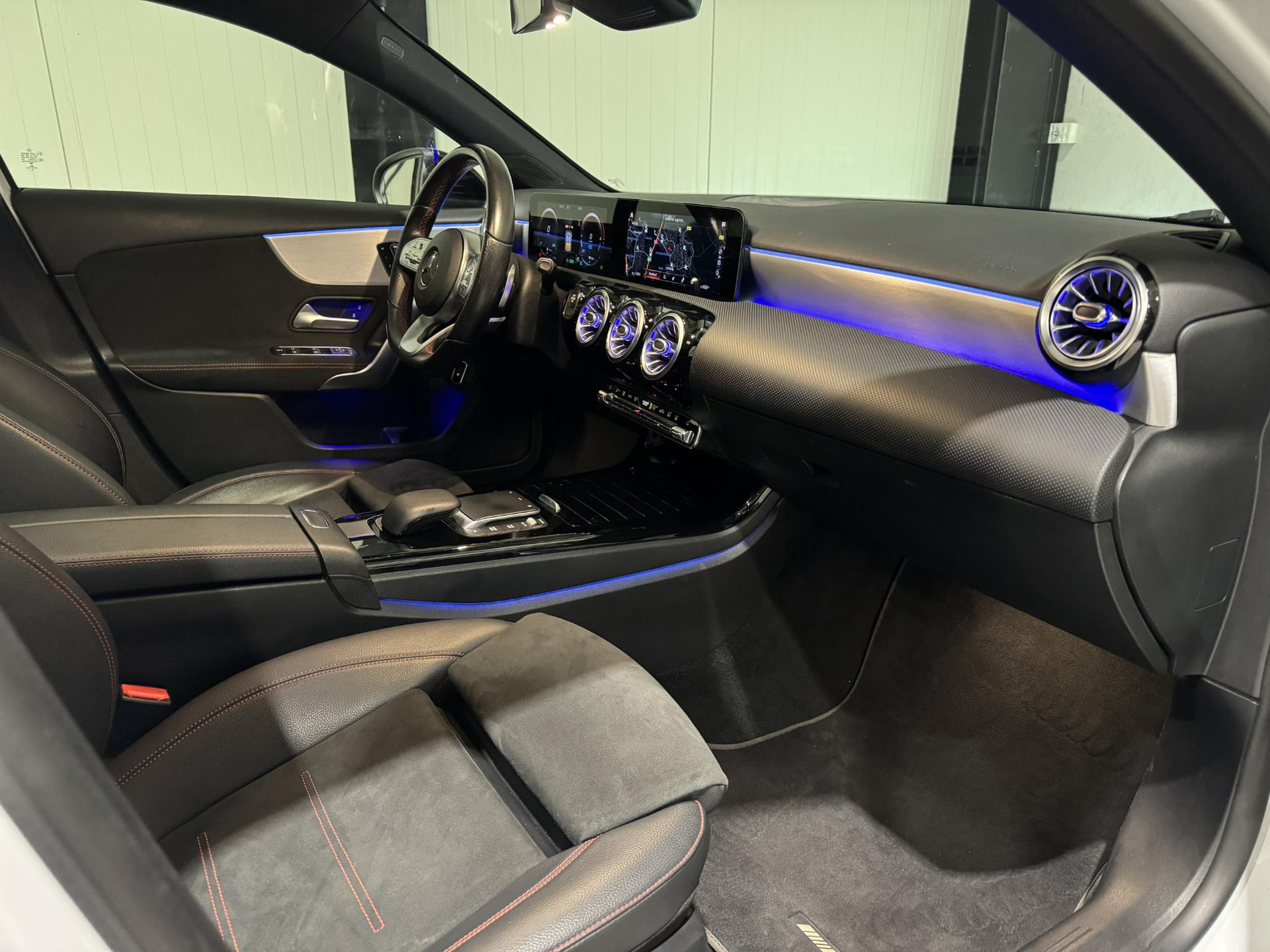 Mercedes-Benz A-Klasse 250 e AMG JLV49V