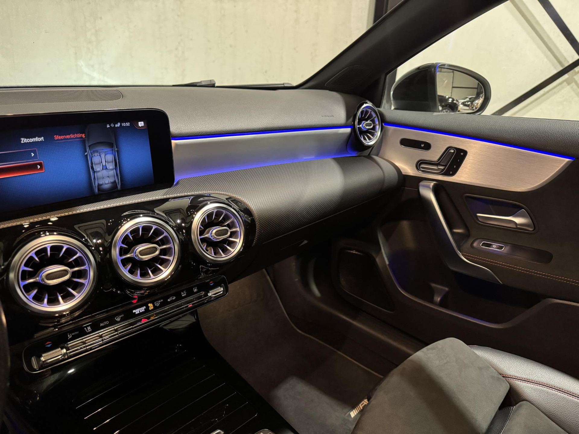 Mercedes-Benz A-Klasse 250 e AMG JLV49V