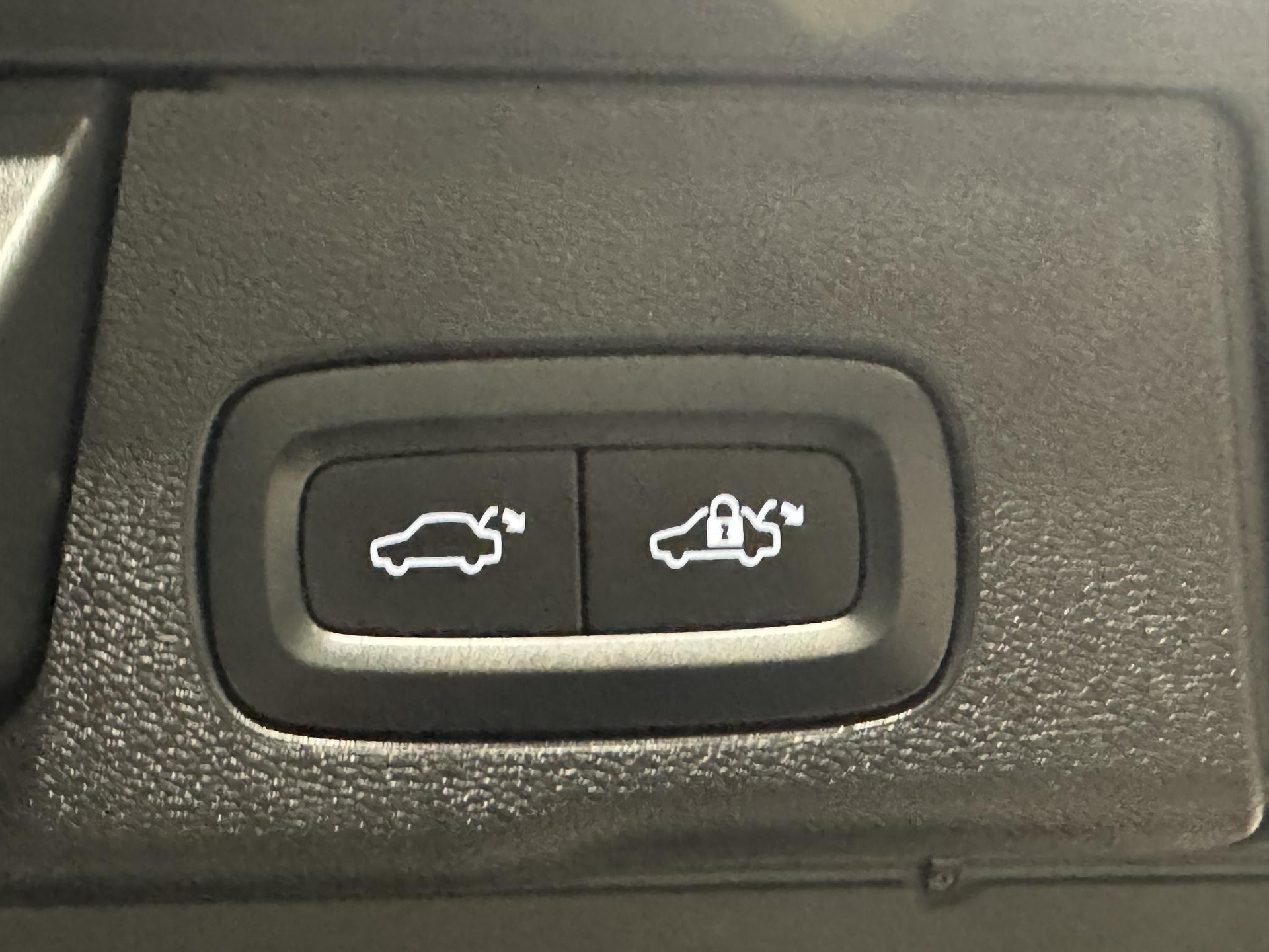 Volvo XC60 2.0 Recharge T6 AWD Business JLP55F