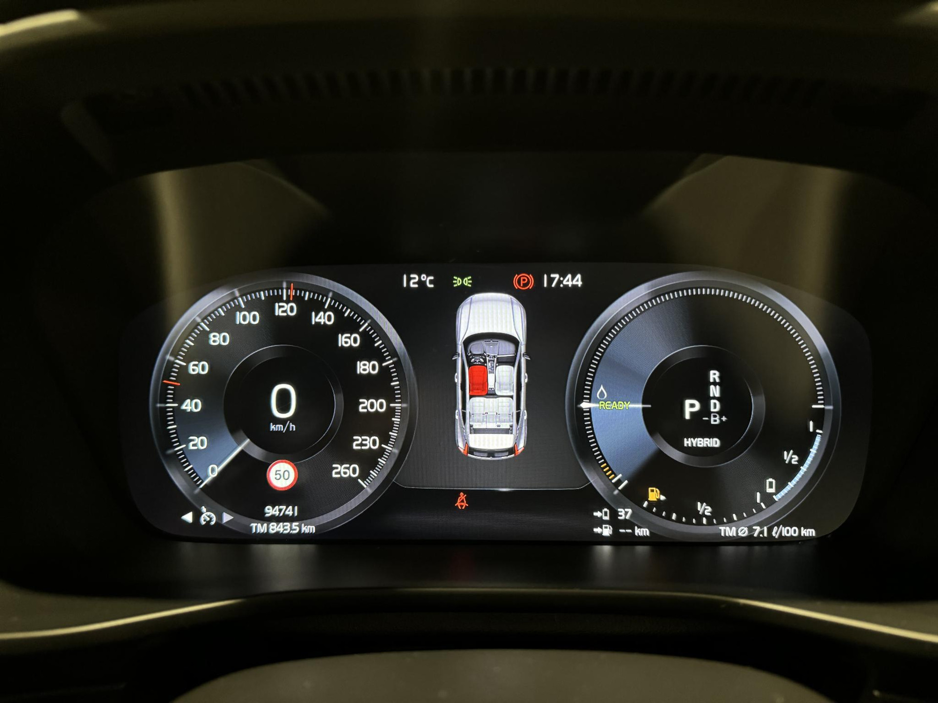 Volvo XC40 1.5 T5 Recharge Business JLV56X