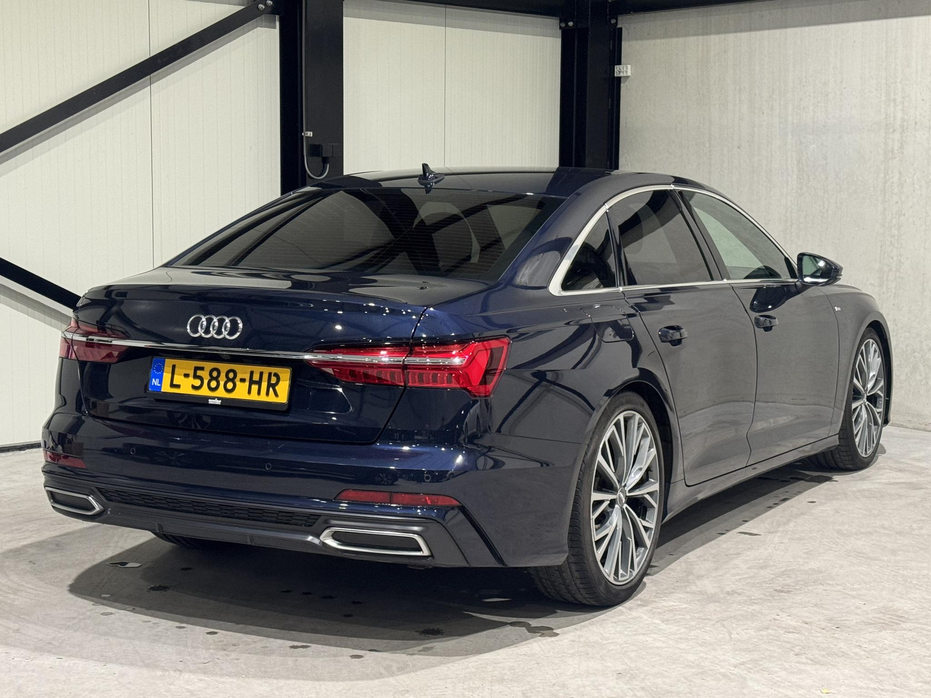Audi A6 Limousine 40 TFSI S edition L588HR