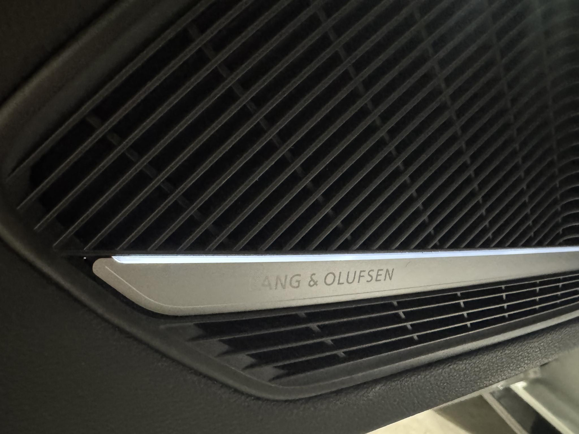 Audi A4 Avant 35 TFSI Sport S line black edition XV814Z