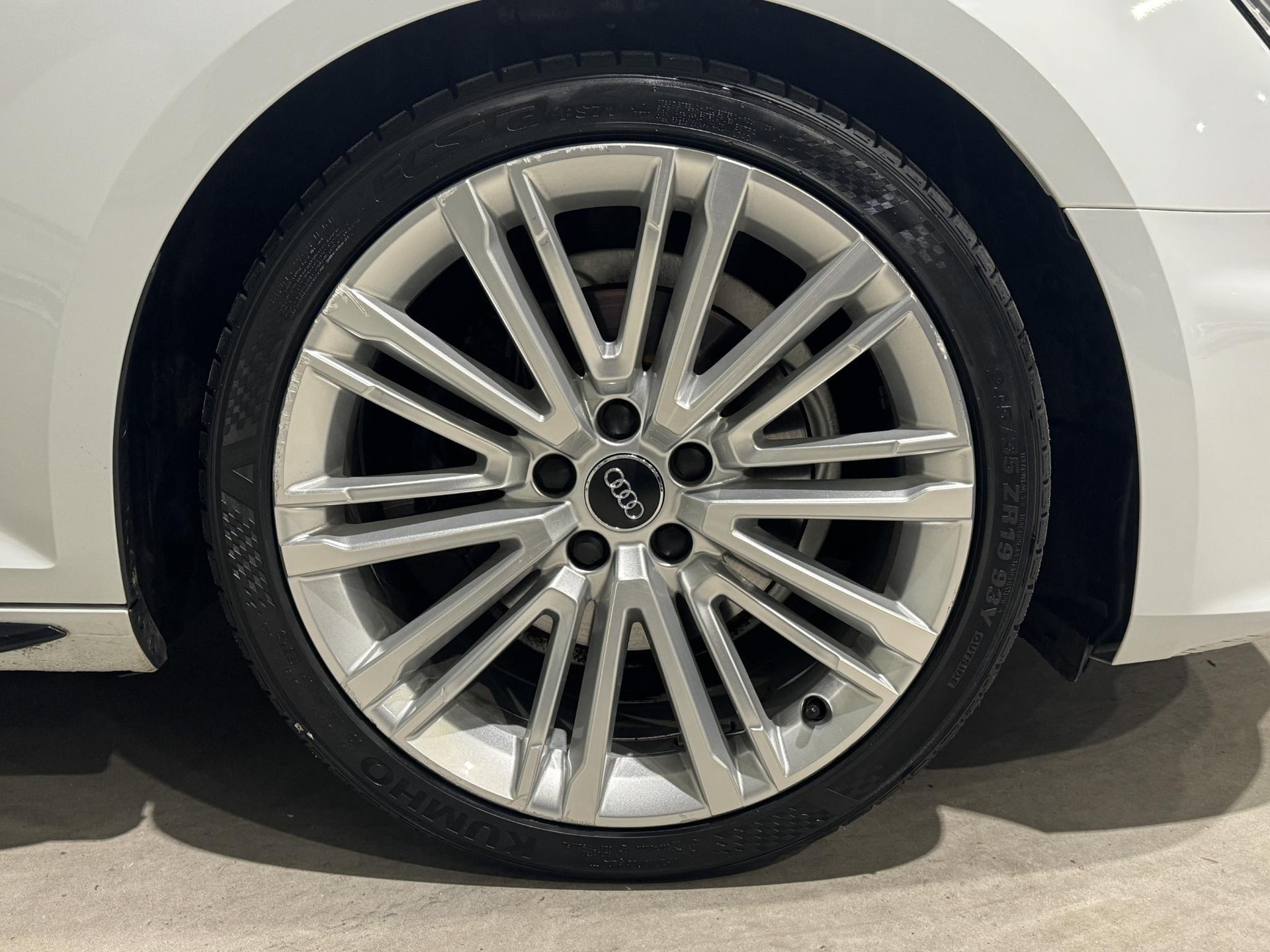 Audi A4 Avant 35 TFSI Sport S line black edition XV814Z