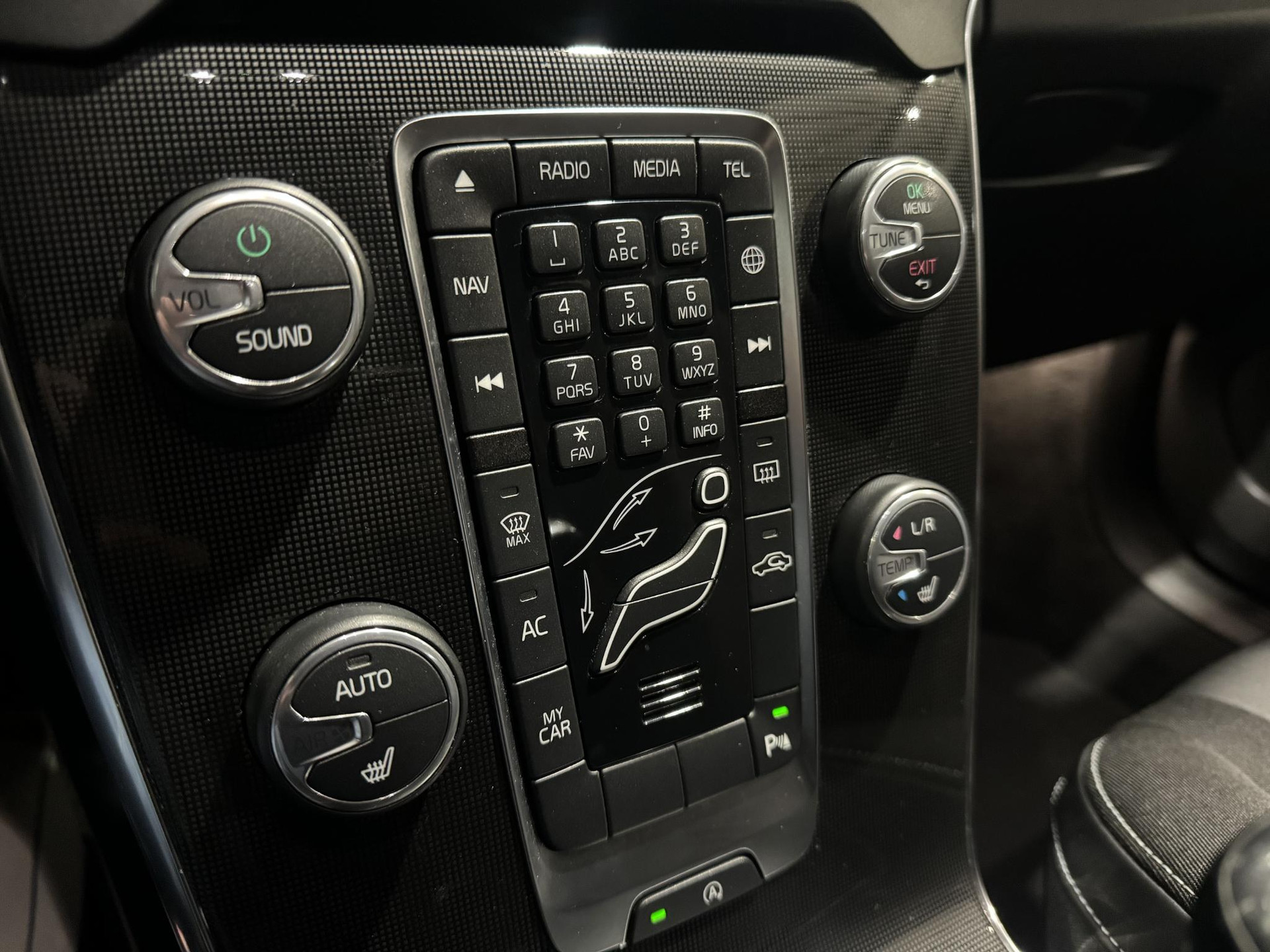 Volvo V40 2.0 T3 Nordic+ NS888P