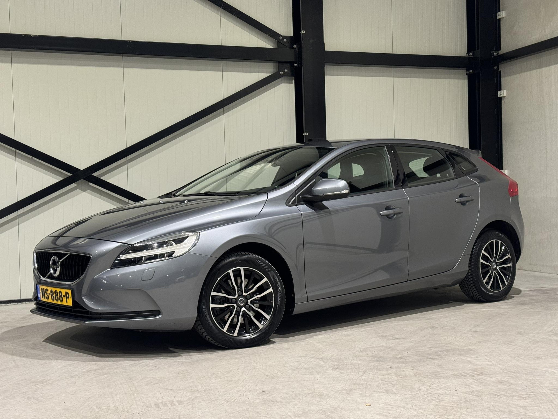 Volvo V40 2.0 T3 Nordic+ NS888P