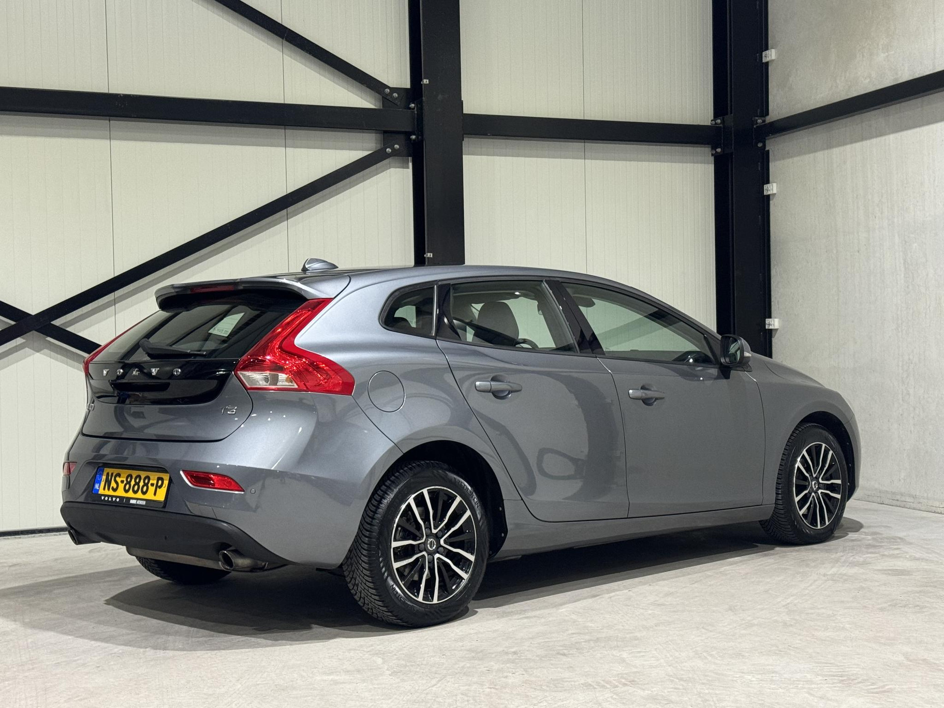 Volvo V40 2.0 T3 Nordic+ NS888P