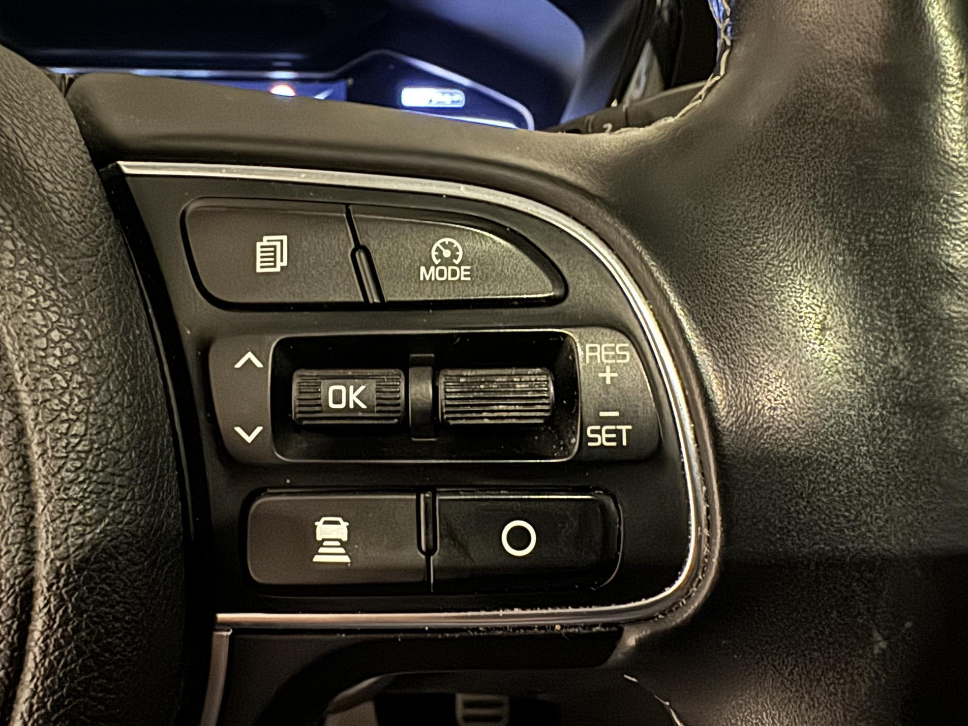 Kia Niro 1.6 GDi PHEV ExecutiveLine L207BK