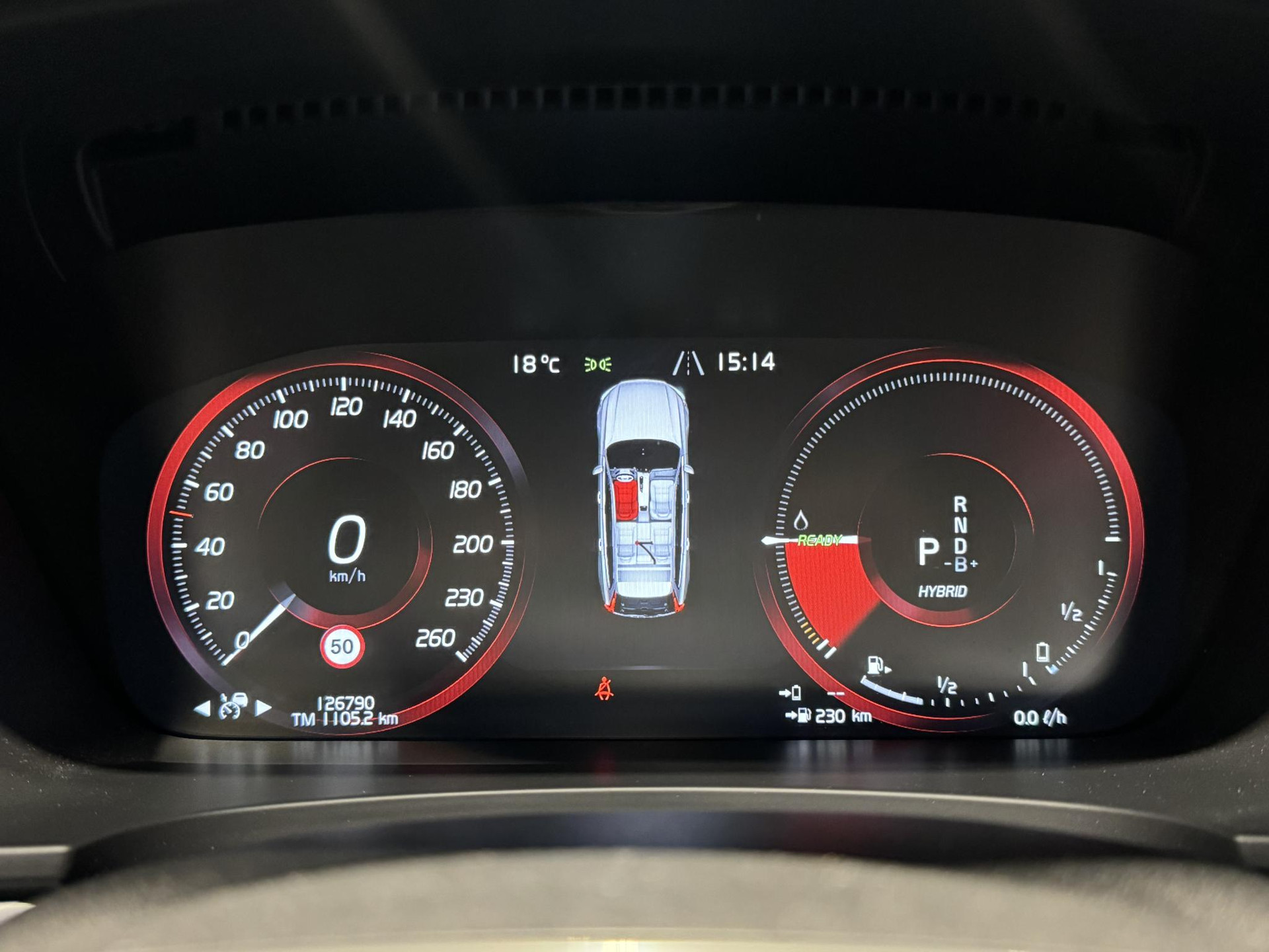 Volvo V90 2.0 T8 AWD Momentum Pro JJN87J