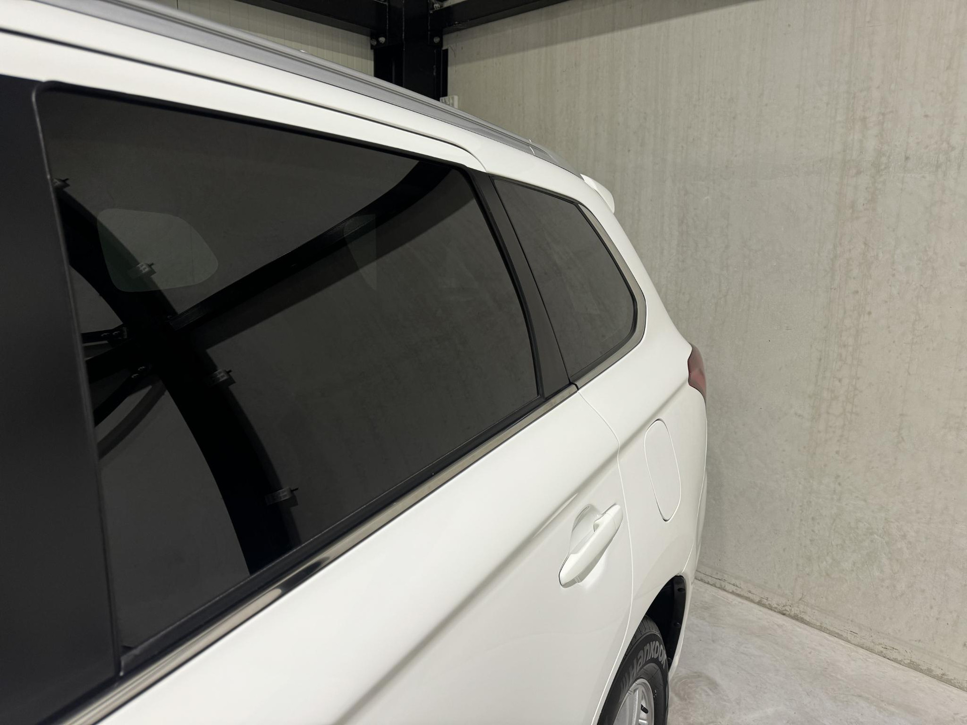 Mitsubishi Outlander 2.4 PHEV Pure J814FT