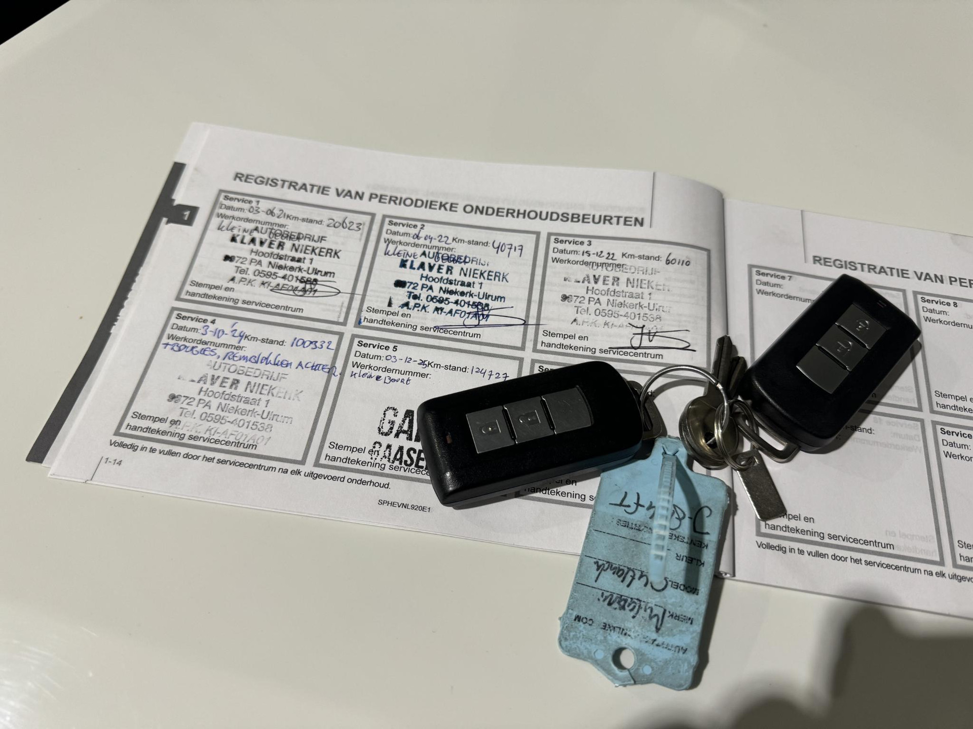 Mitsubishi Outlander 2.4 PHEV Pure J814FT