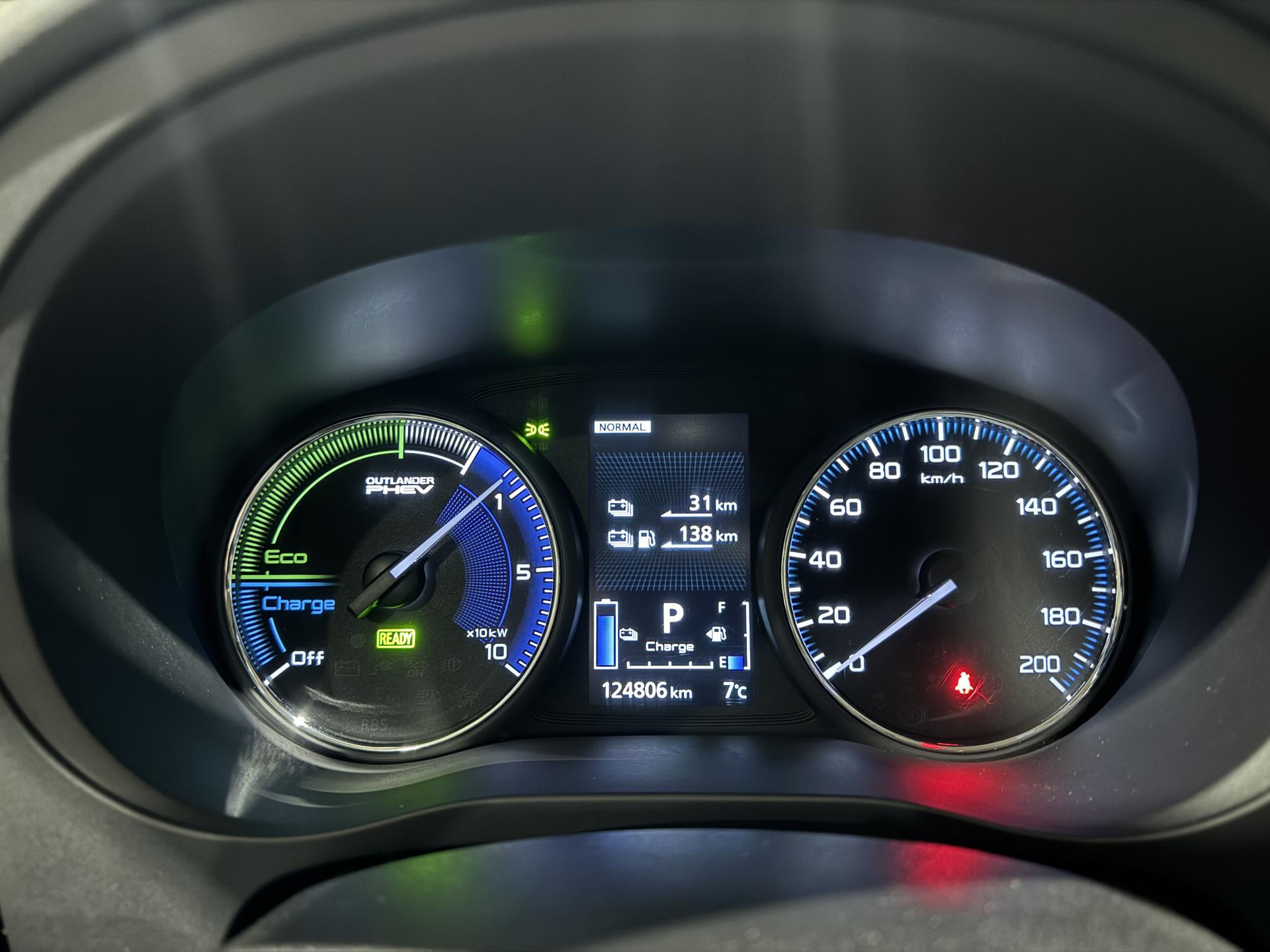 Mitsubishi Outlander 2.4 PHEV Pure J814FT