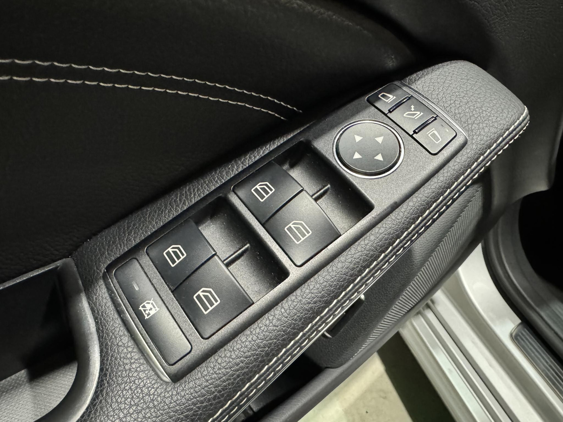 Mercedes-Benz CLA-Klasse Shooting Brake 180 Urban ZL368R