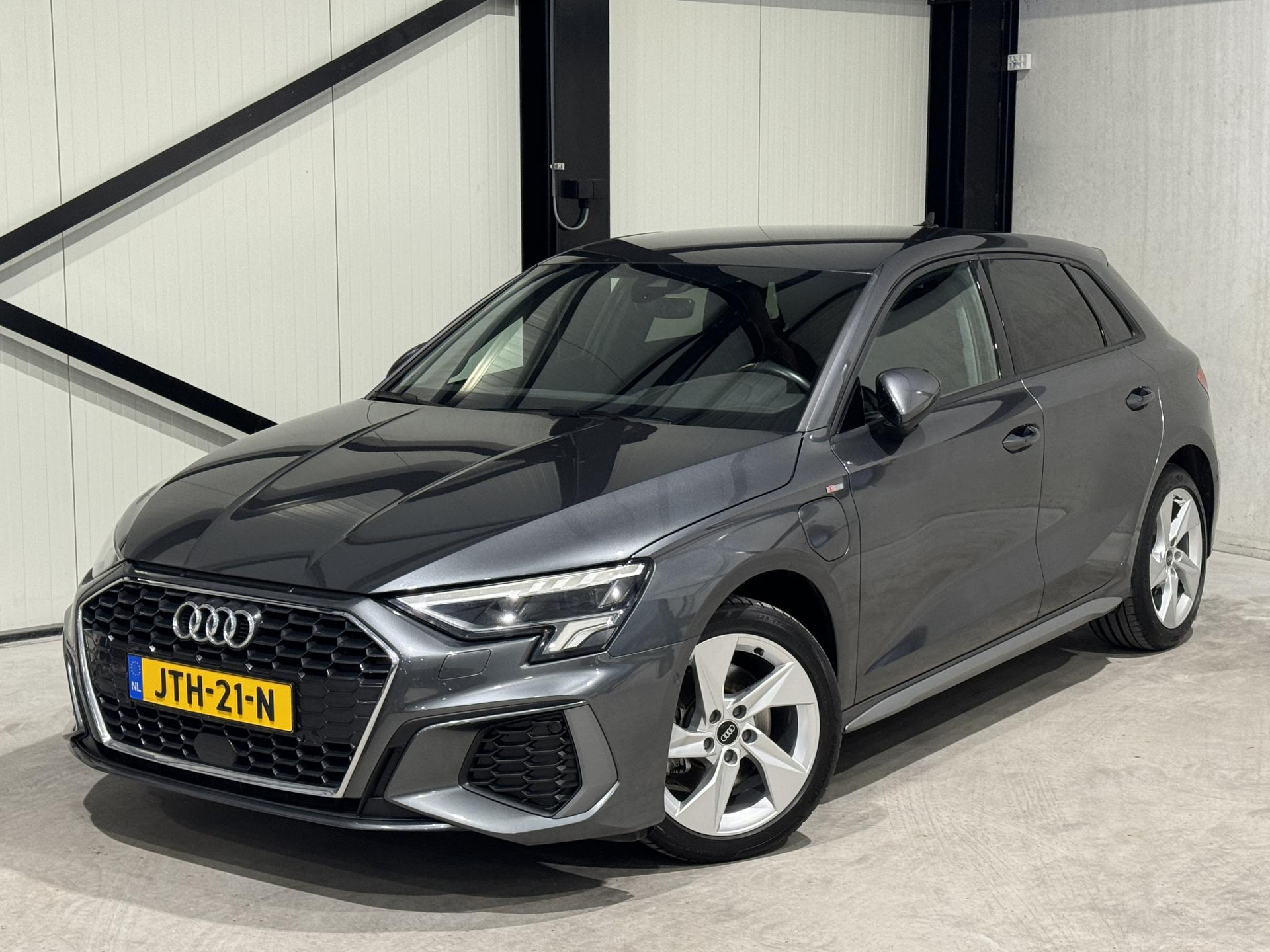 Audi A3 Sportback 40 TFSI e S-Line JTH21N