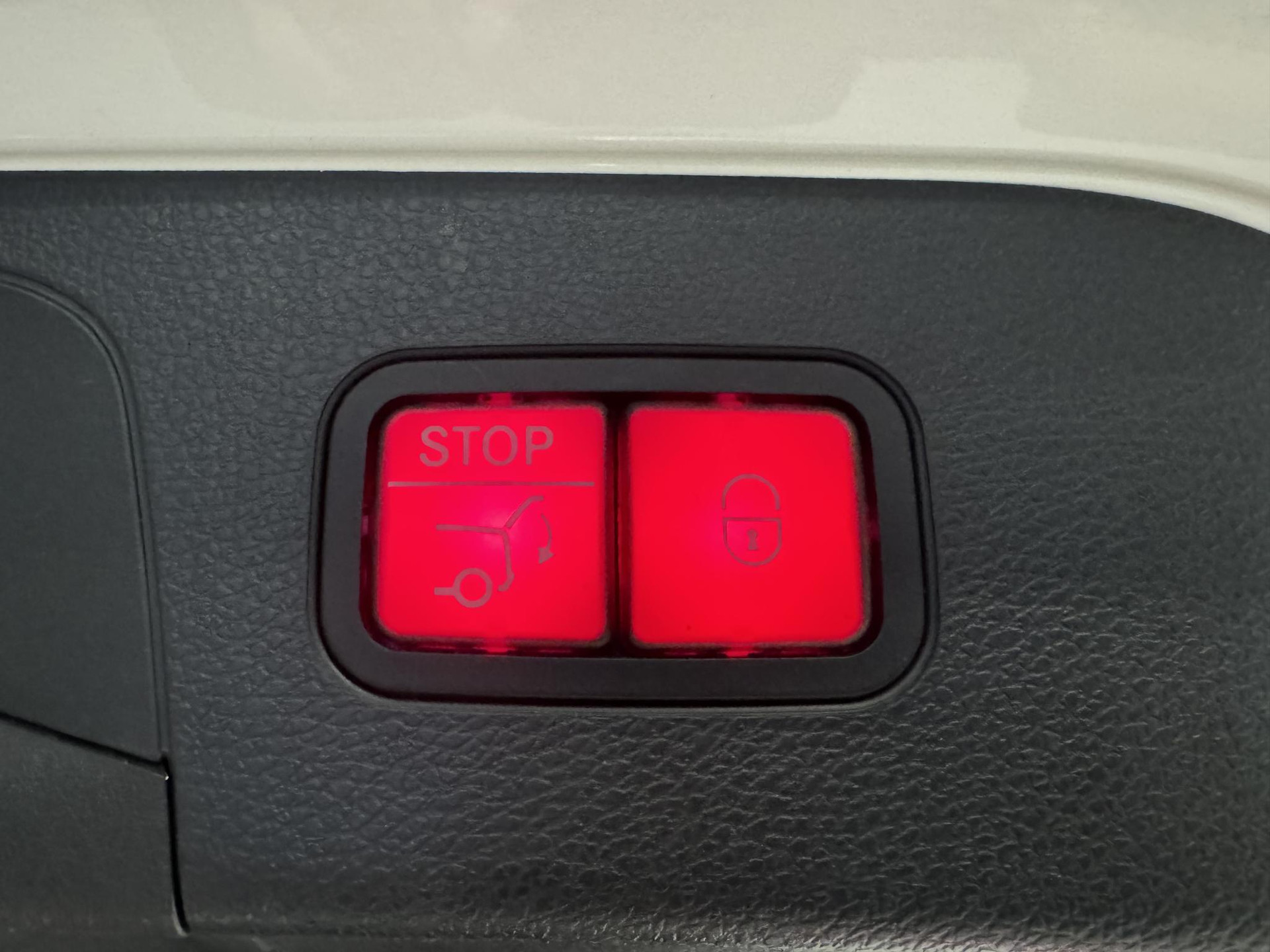 Mercedes-Benz EQC 400 4MATIC AMG 80 kWh K990HP