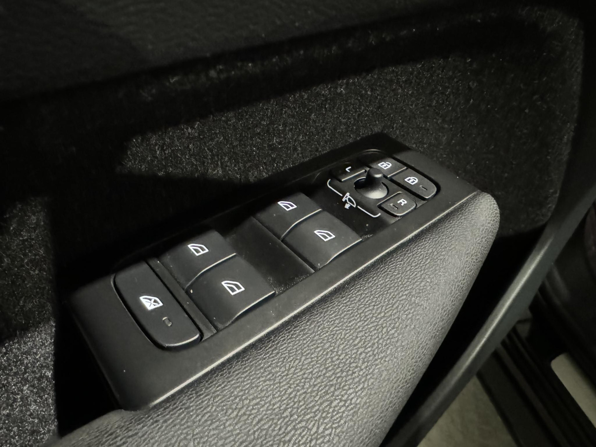 Volvo XC40 1.5 T5 Recharge Inscription JTZ40S