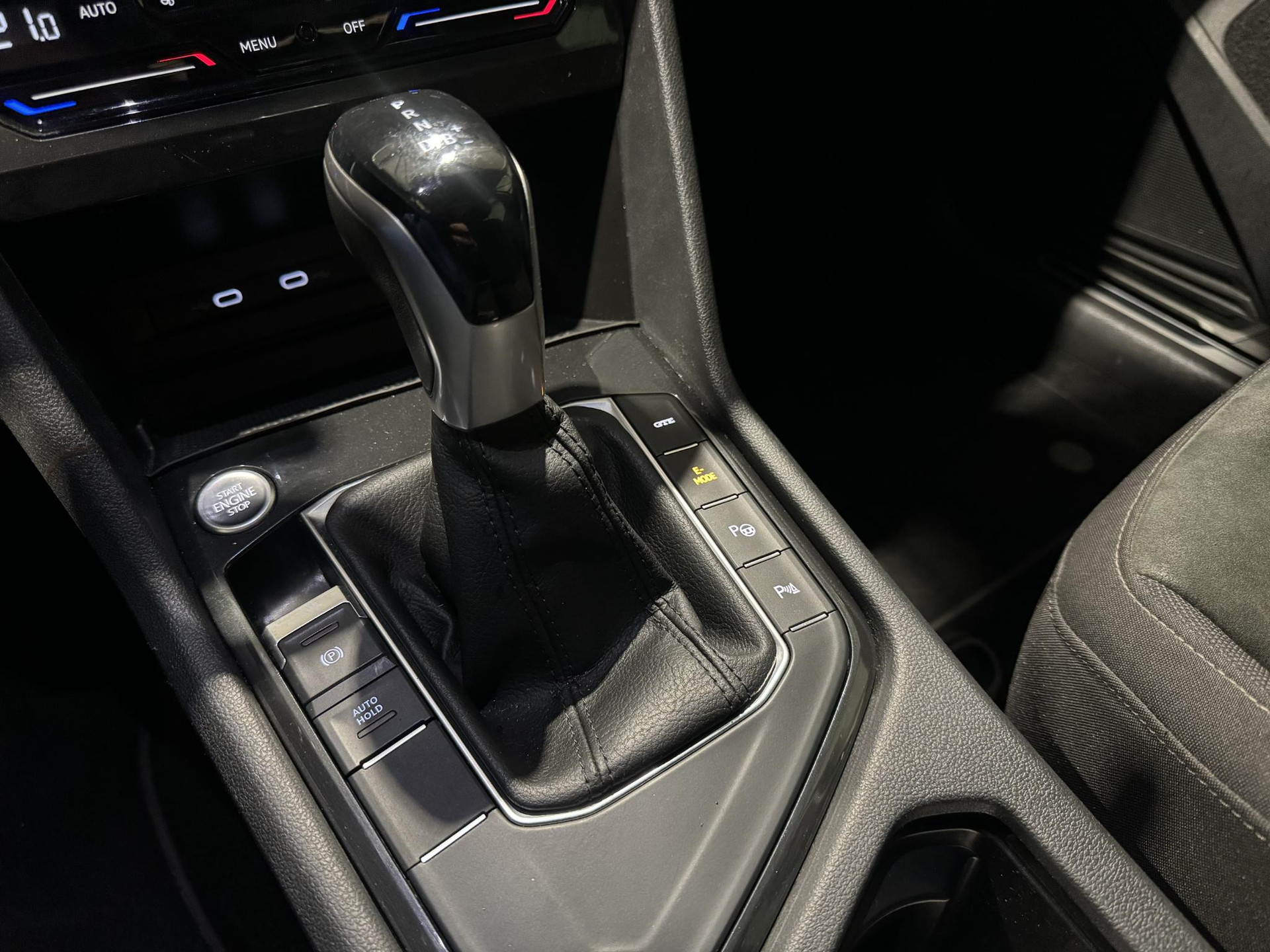 Volkswagen Tiguan 1.4 TSI eHybrid Elegance JVG76G