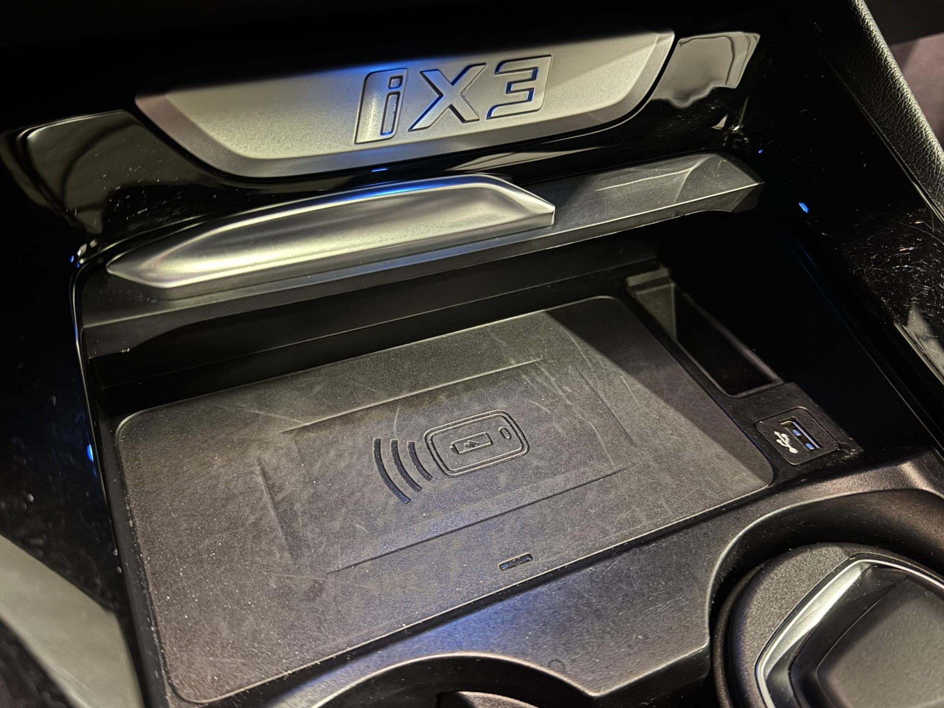 BMW iX3 Executive 80 kWh JVV81P