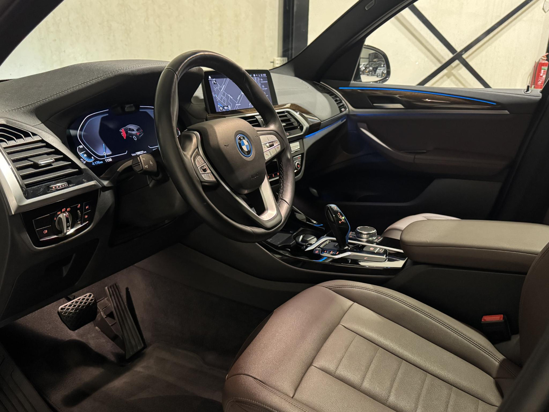 BMW iX3 Executive 80 kWh JVV81P