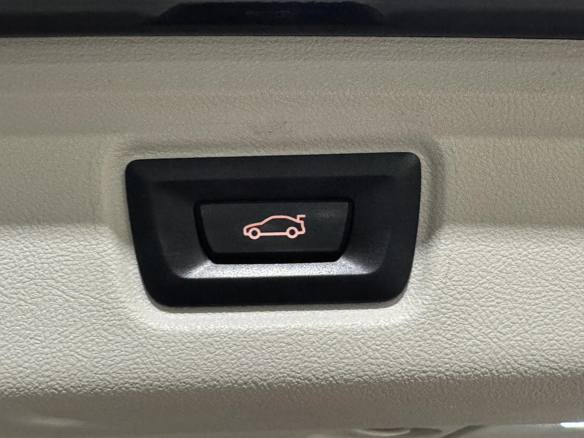 BMW 3 Serie Touring 320e Business JVZ21F