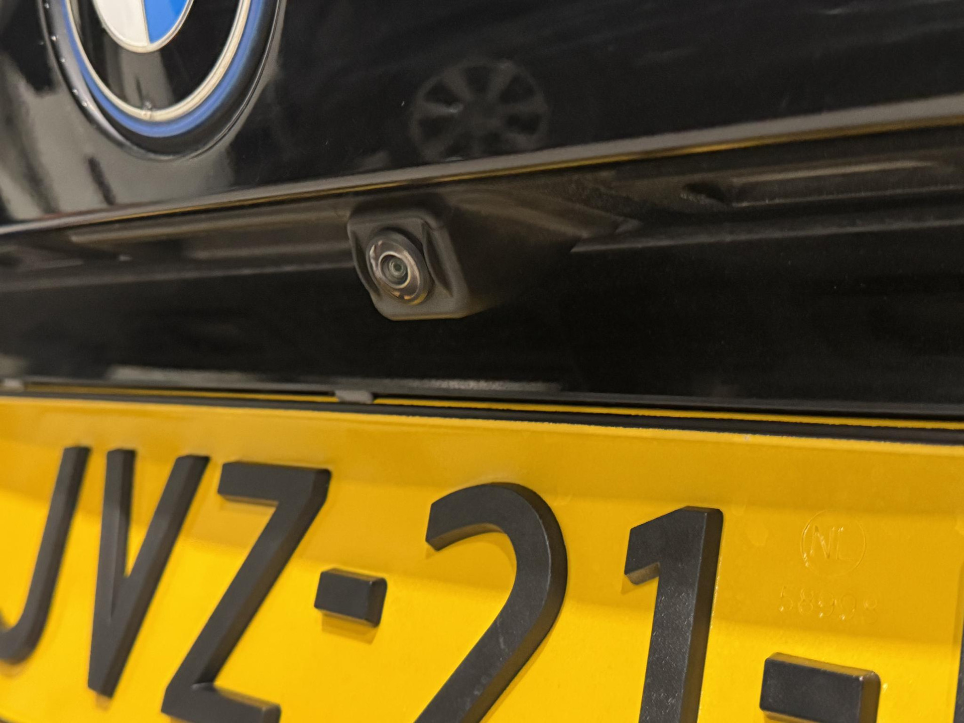 BMW 3 Serie Touring 320e Business JVZ21F