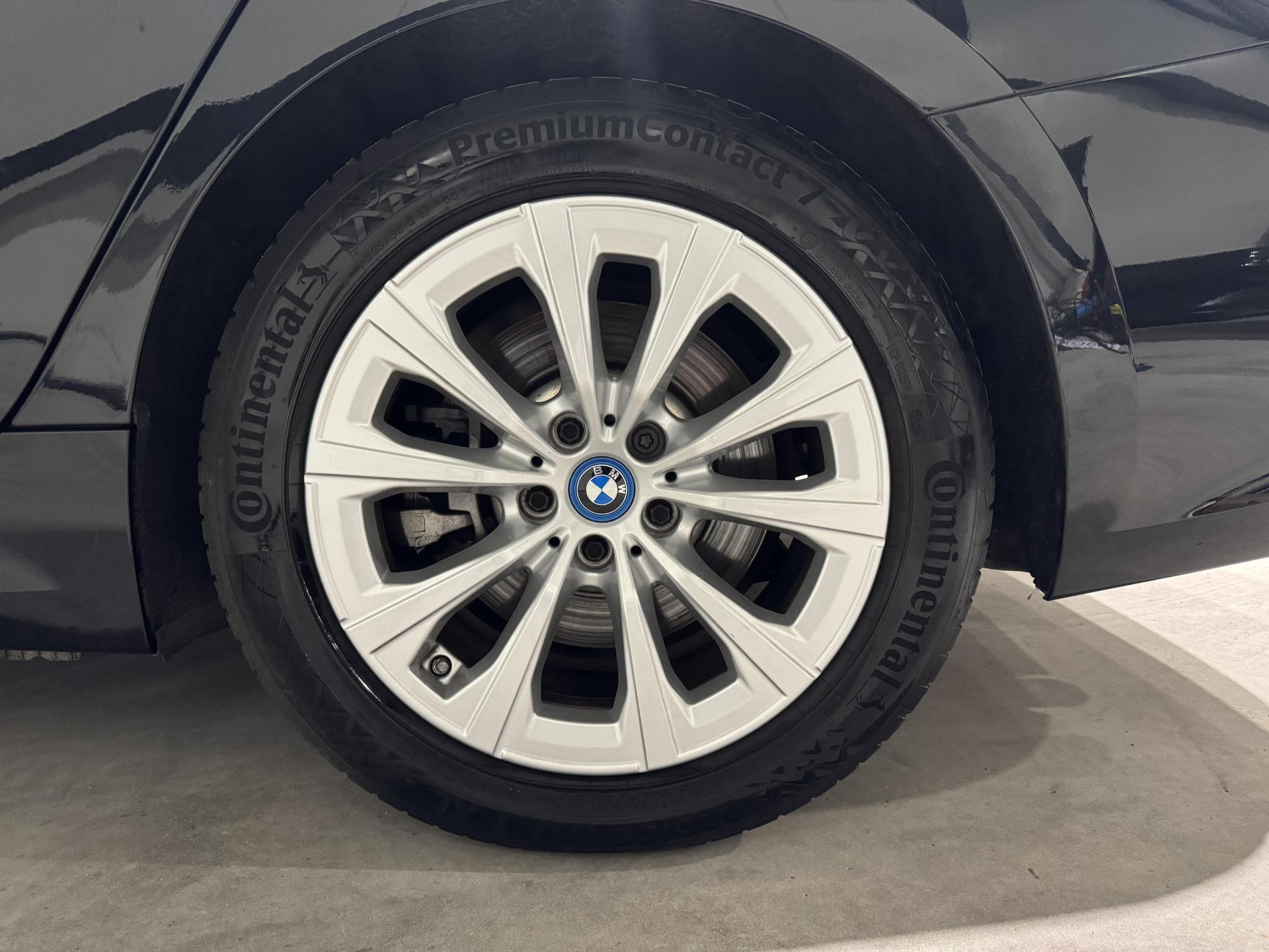 BMW 3 Serie Touring 320e Business JVZ21F