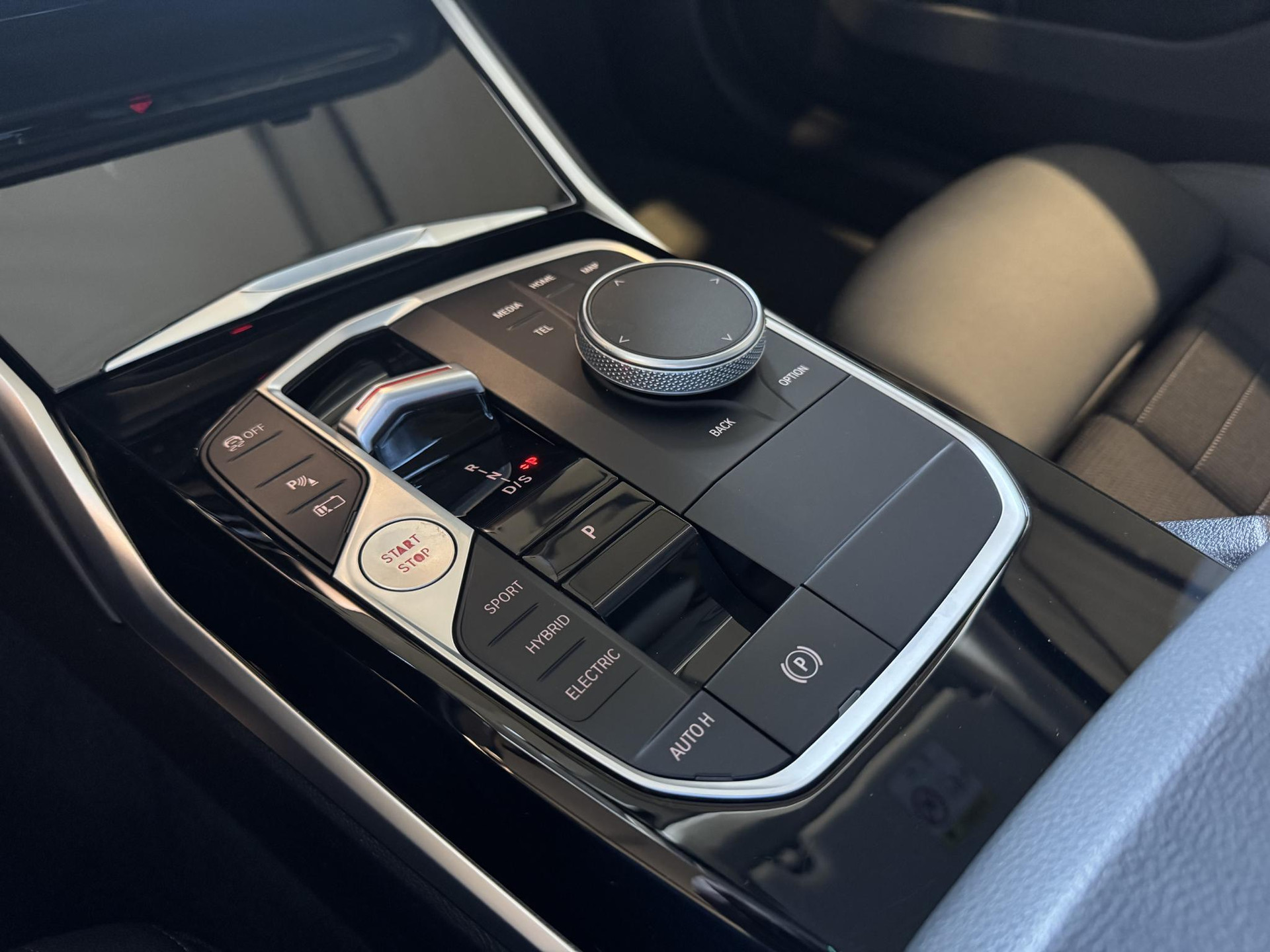 BMW 3 Serie Touring 320e JZV03F