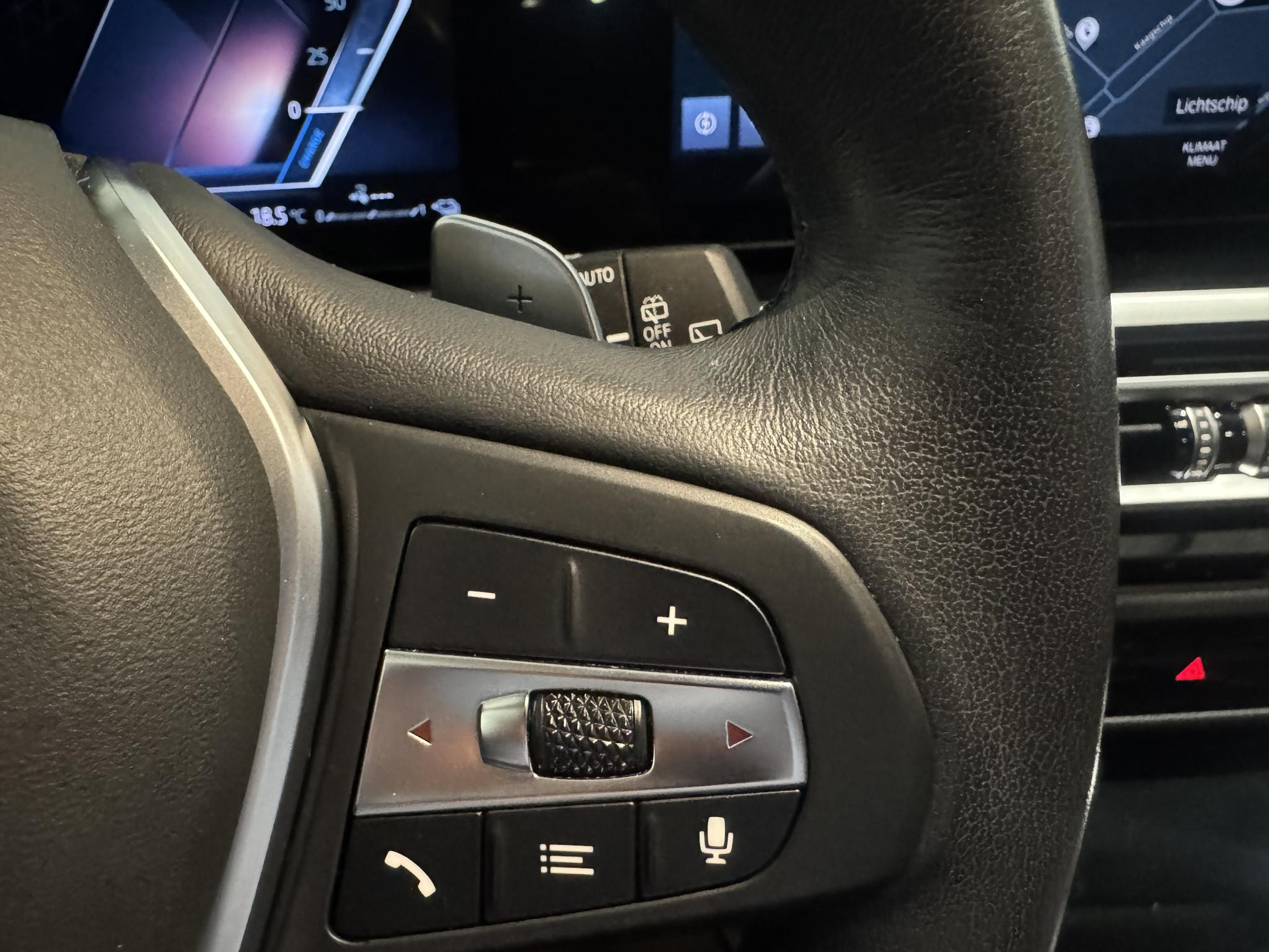 BMW 3 Serie Touring 320e JZV03F