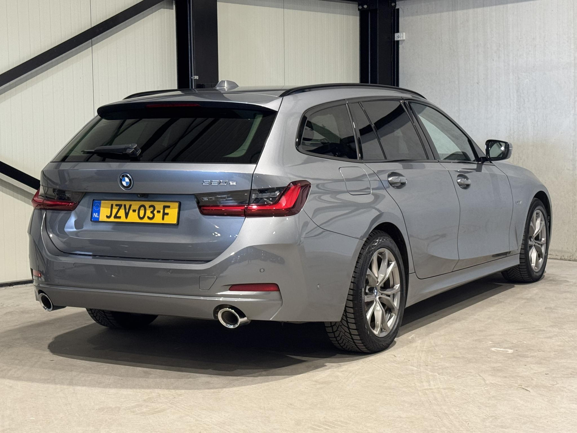 BMW 3 Serie Touring 320e JZV03F