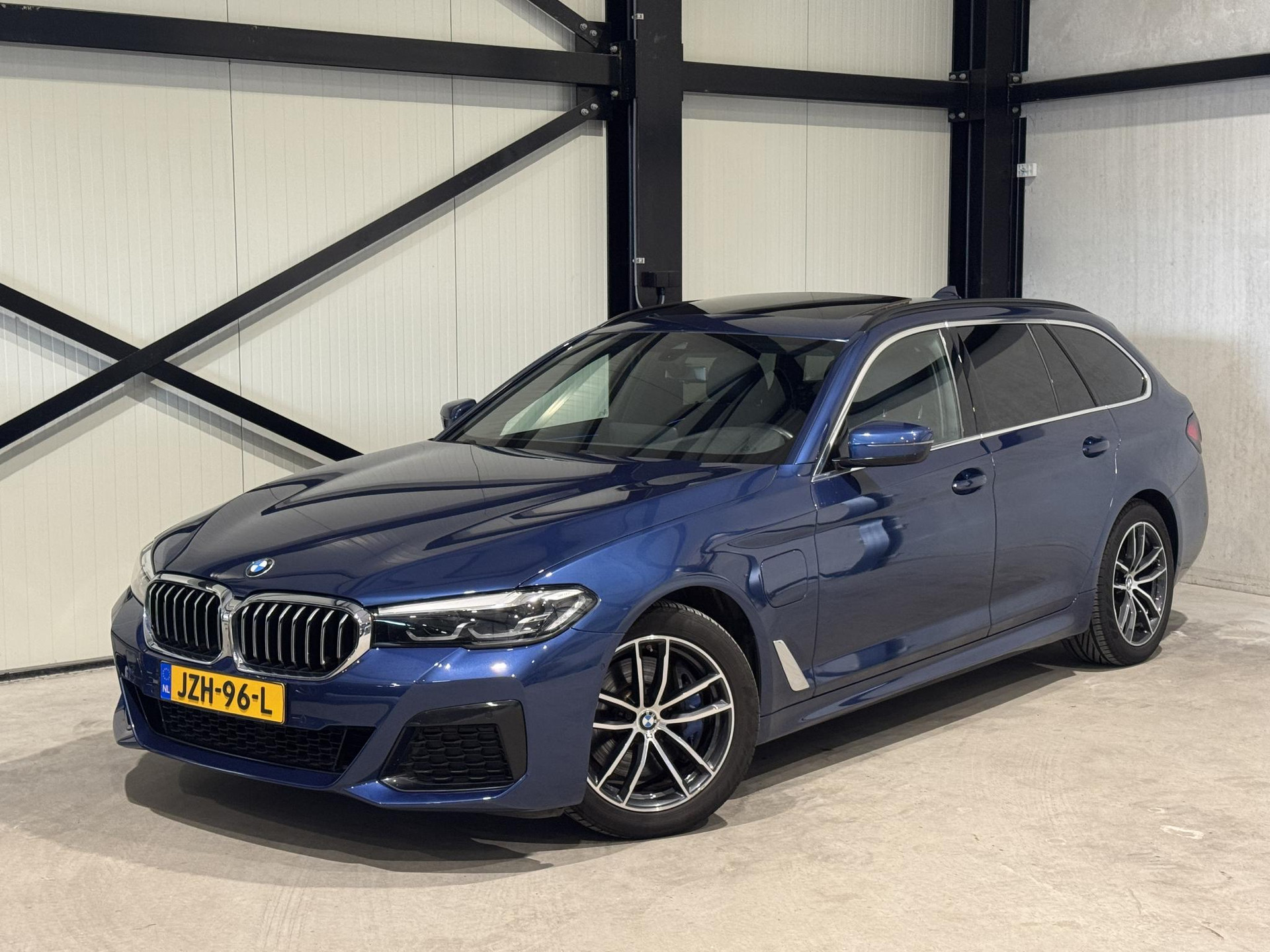 BMW 5 Serie Touring 530e M-Sport JZH96L